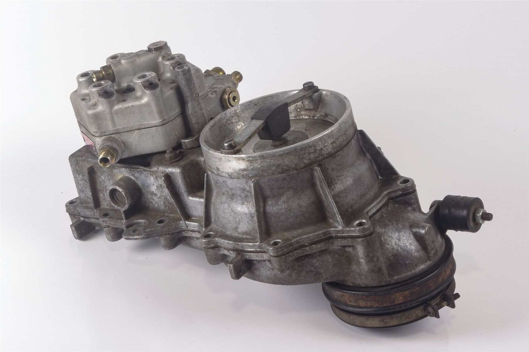 Mercedes 1101410790 Fuel Distributor | C107 R107 SL W116 W126 S W123 E W460...