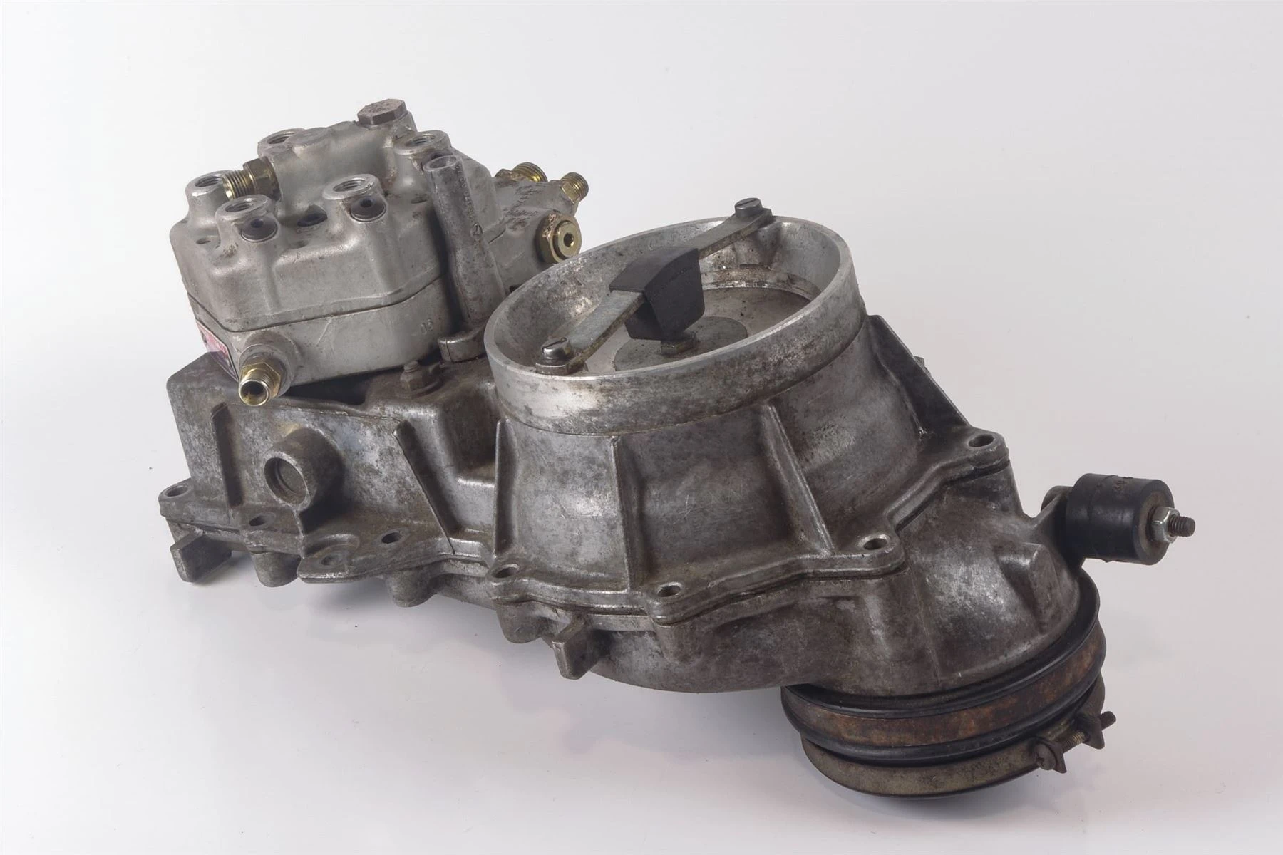 Mercedes 1101410790 Fuel Distributor | C107 R107 SL W116 W126 S W123 E W460...