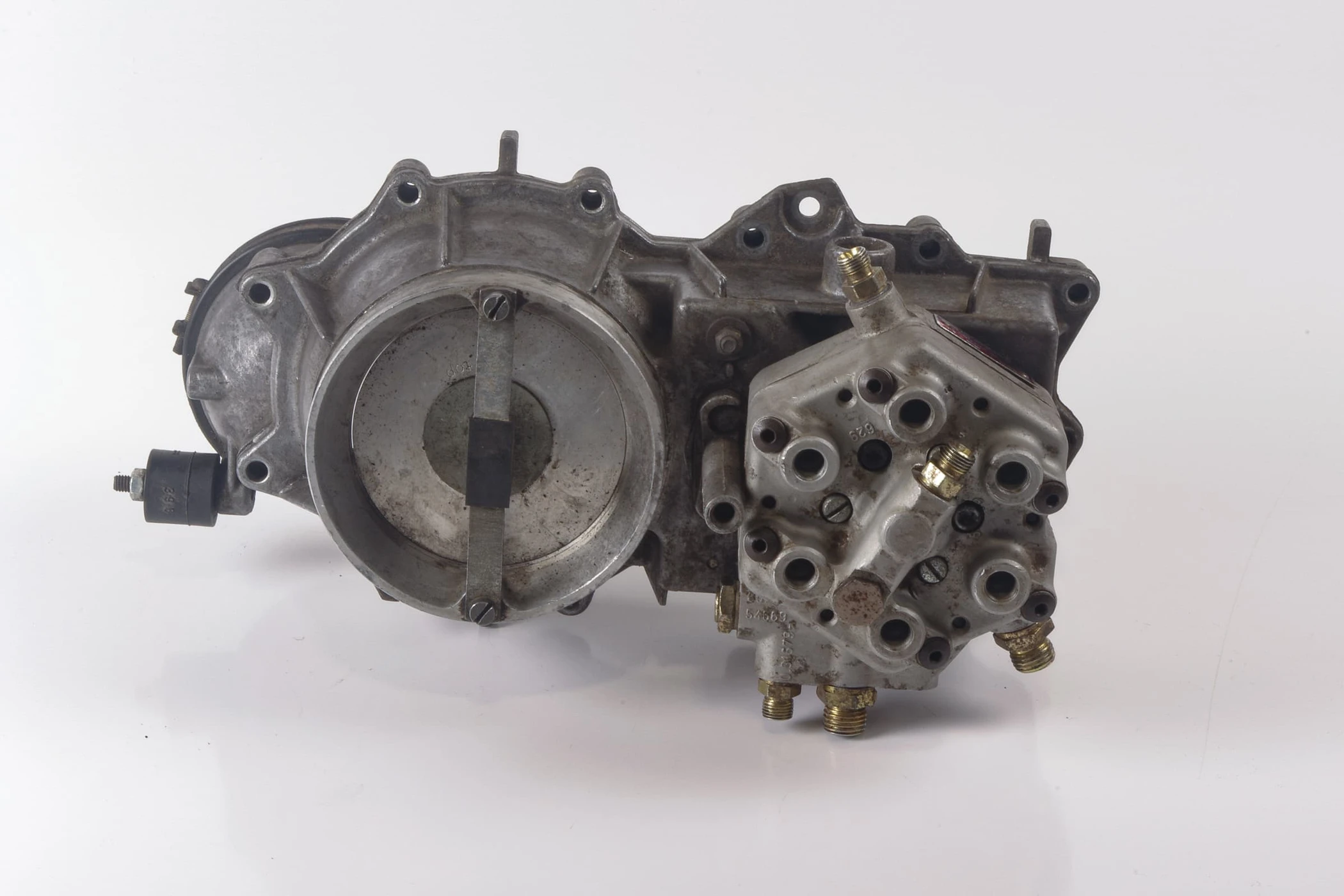 Mercedes 1101410790 Fuel Distributor | C107 R107 SL W116 W126 S W123 E W460...