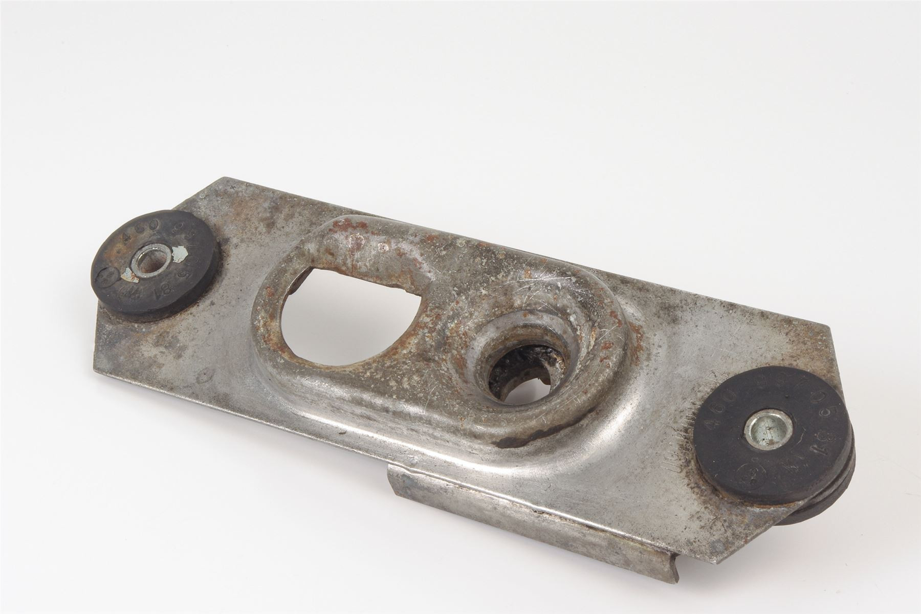 Mercedes 4608800360 Bonnet Catch | W460 W461 W463 G