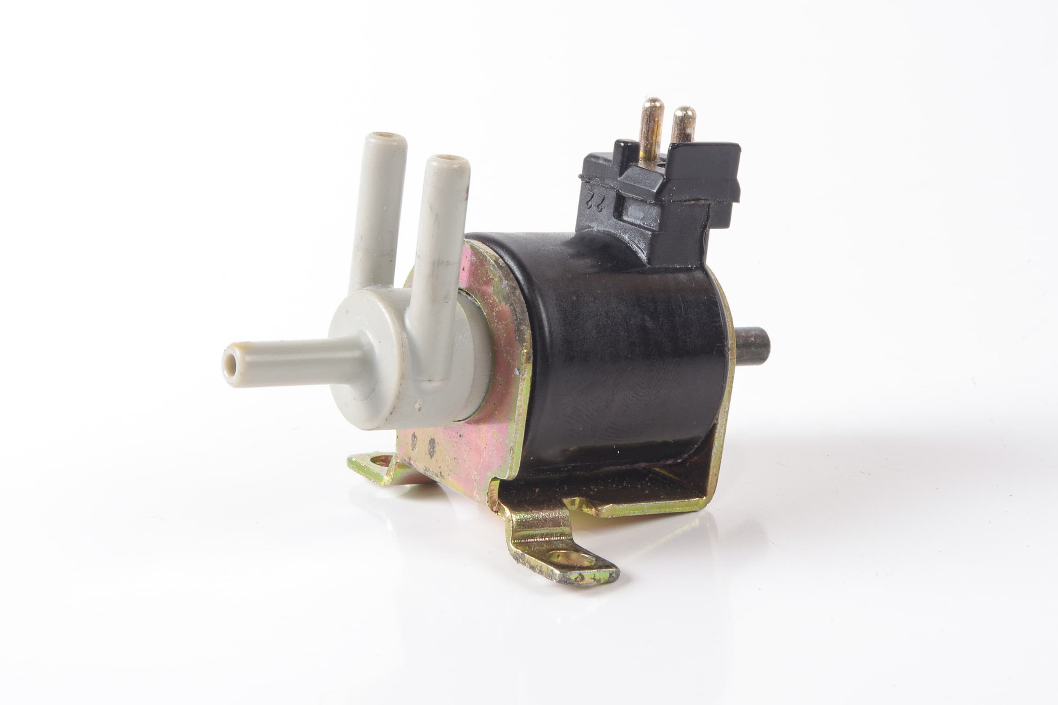 Mercedes 0008001178 Heater Valve | S124 W124 V124 C124 A124 E