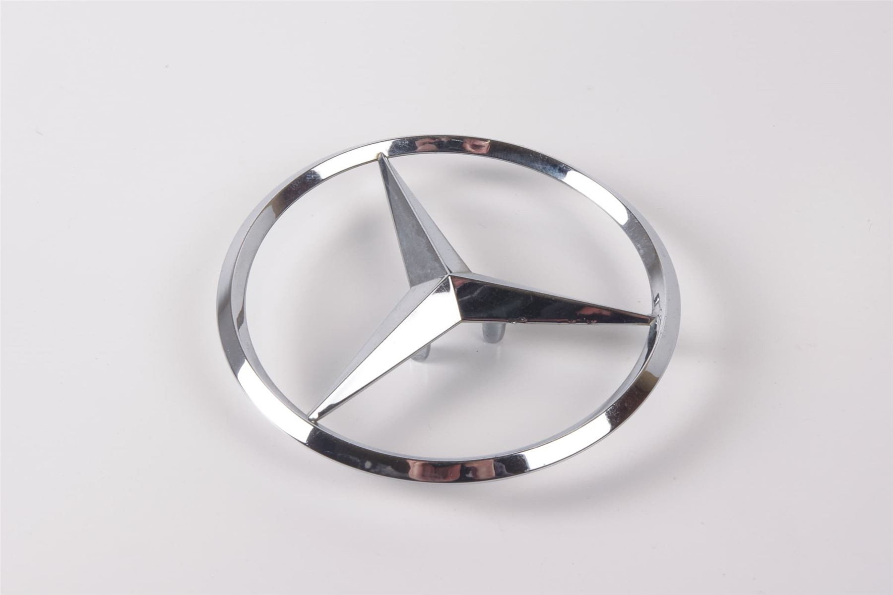 Mercedes 2307580058 Boot Badge - Rear | R230 SL (Archive)