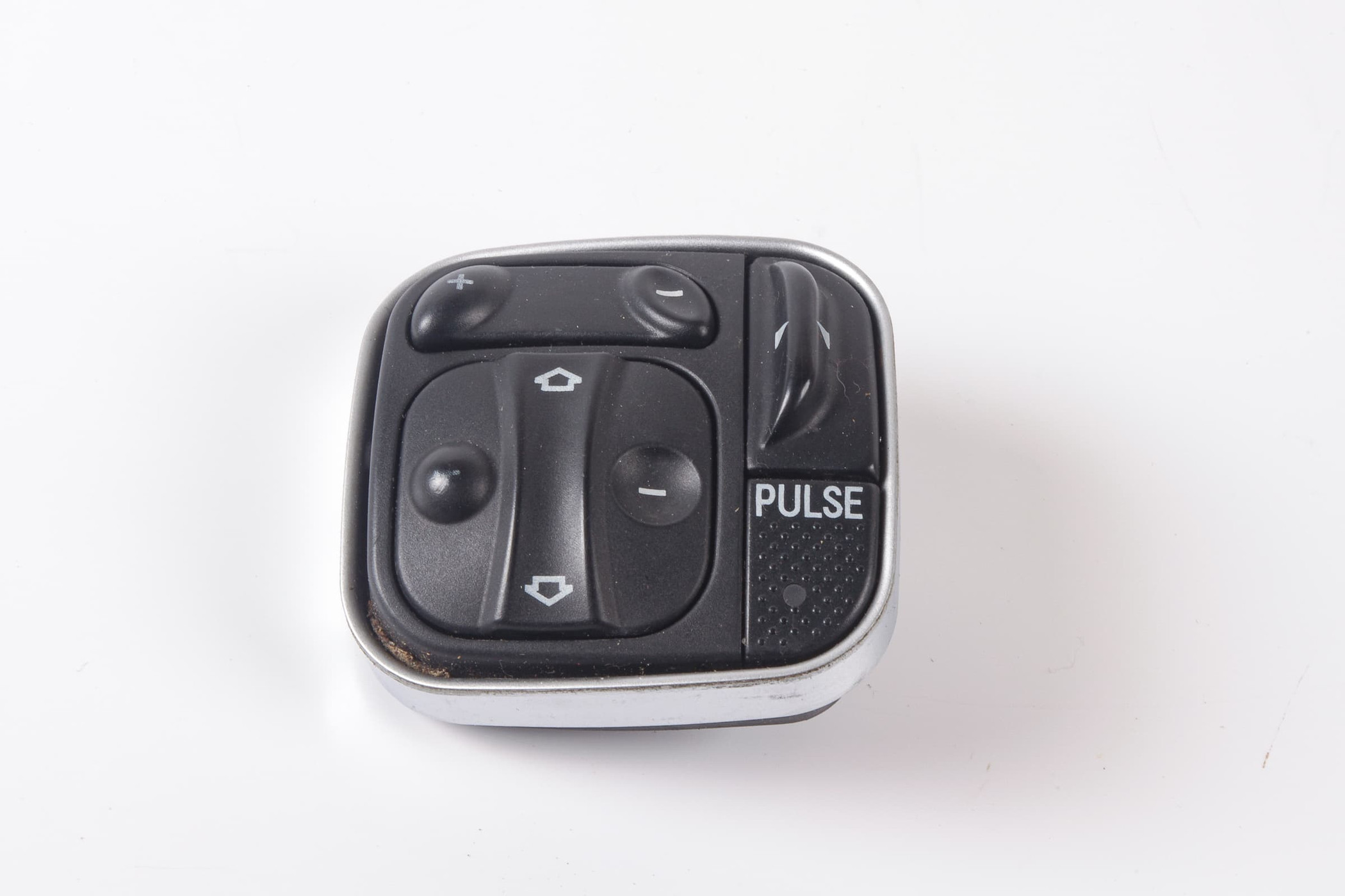 Mercedes 2158207210 Seat Massage Switch - Front Grey | W211 E C215 CL C219...