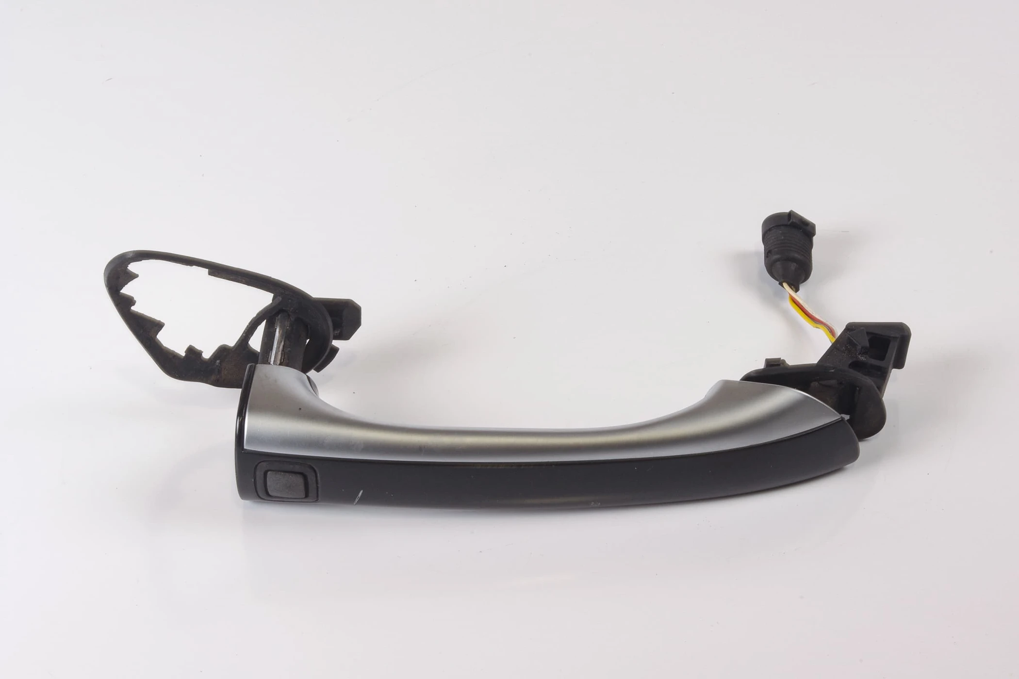 Mercedes 2307601870 Exterior Door Handle - Right Black | R230 SL