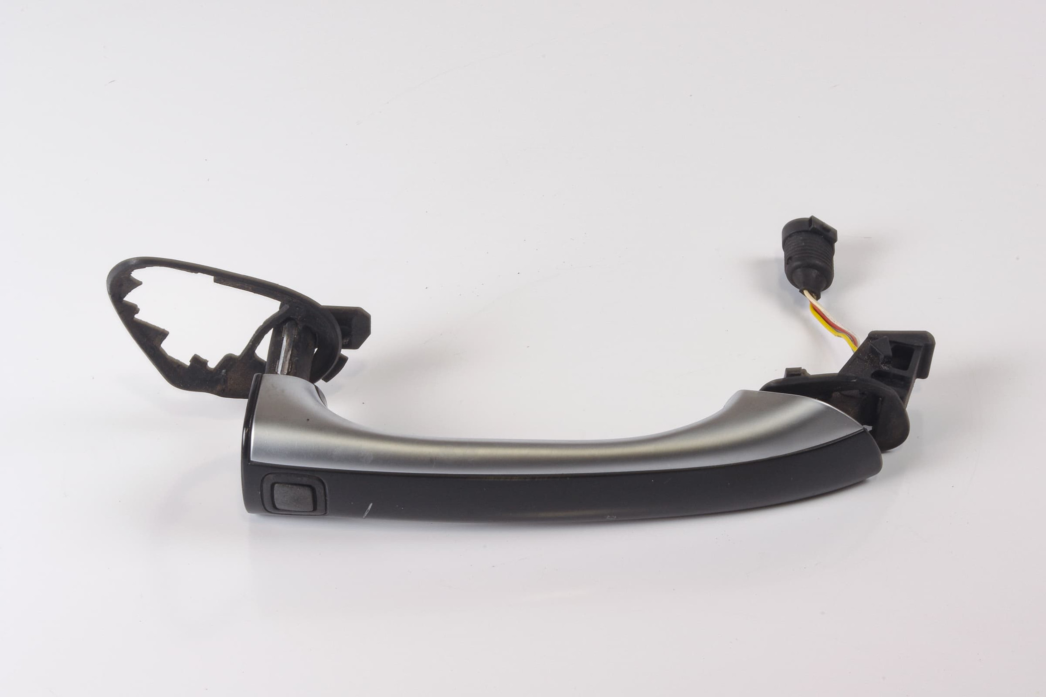 Mercedes 2307601870 Exterior Door Handle - Right Black | R230 SL
