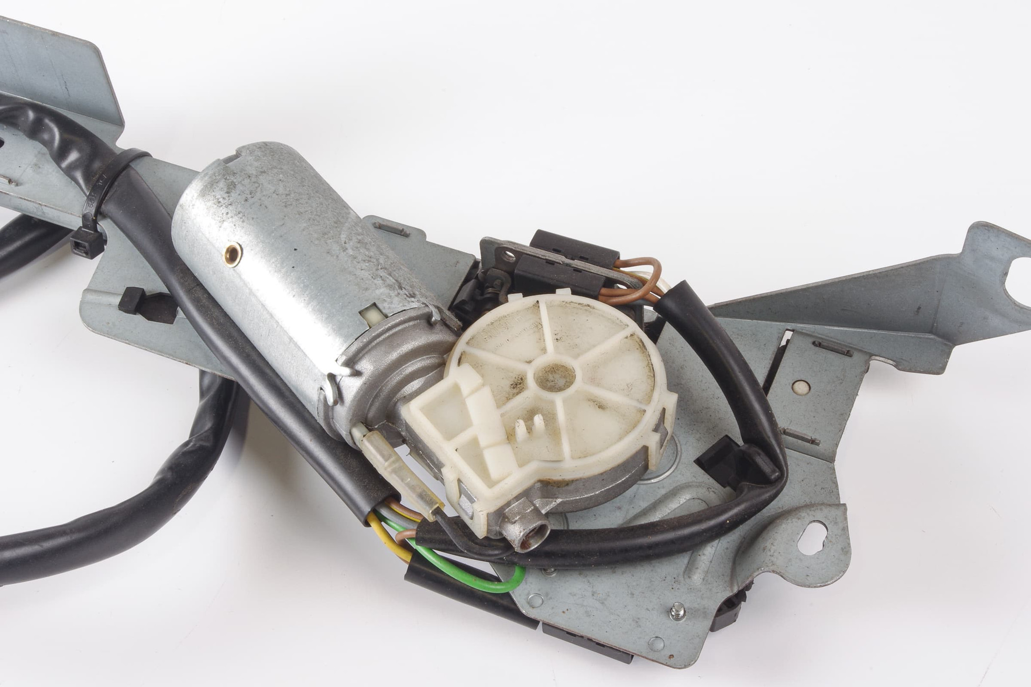 Mercedes 1248600604 Seat Belt Presenter - Right | A124 E