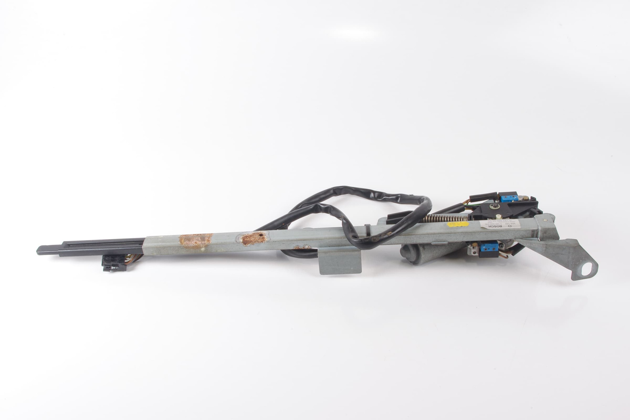 Mercedes 1248600604 Seat Belt Presenter - Right | A124 E