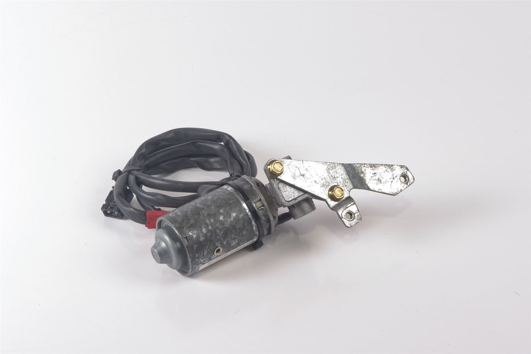 Mercedes 0038202142 Seat Adjust Motor - Front | W124 E W126 W140 S R129 SL...