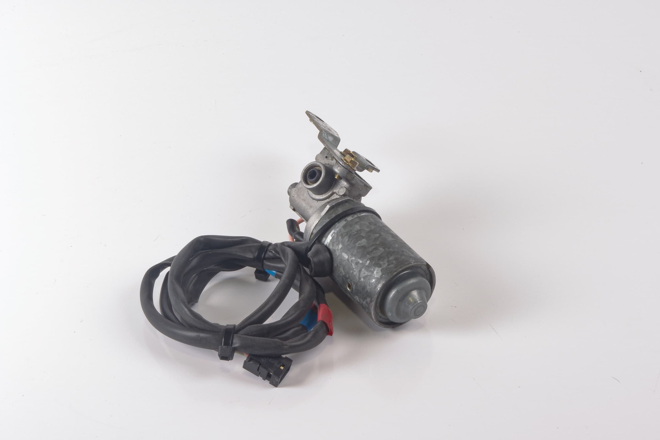 Mercedes 0038202142 Seat Adjust Motor - Front | W124 E W126 W140 S R129 SL...