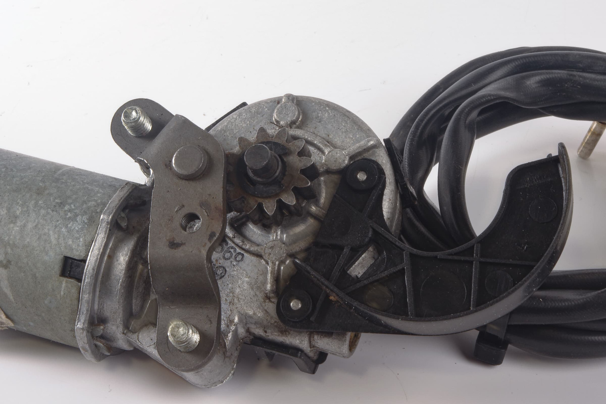Mercedes 0038201642 Seat Adjust Motor - Front | W124 E W201 C W463 G