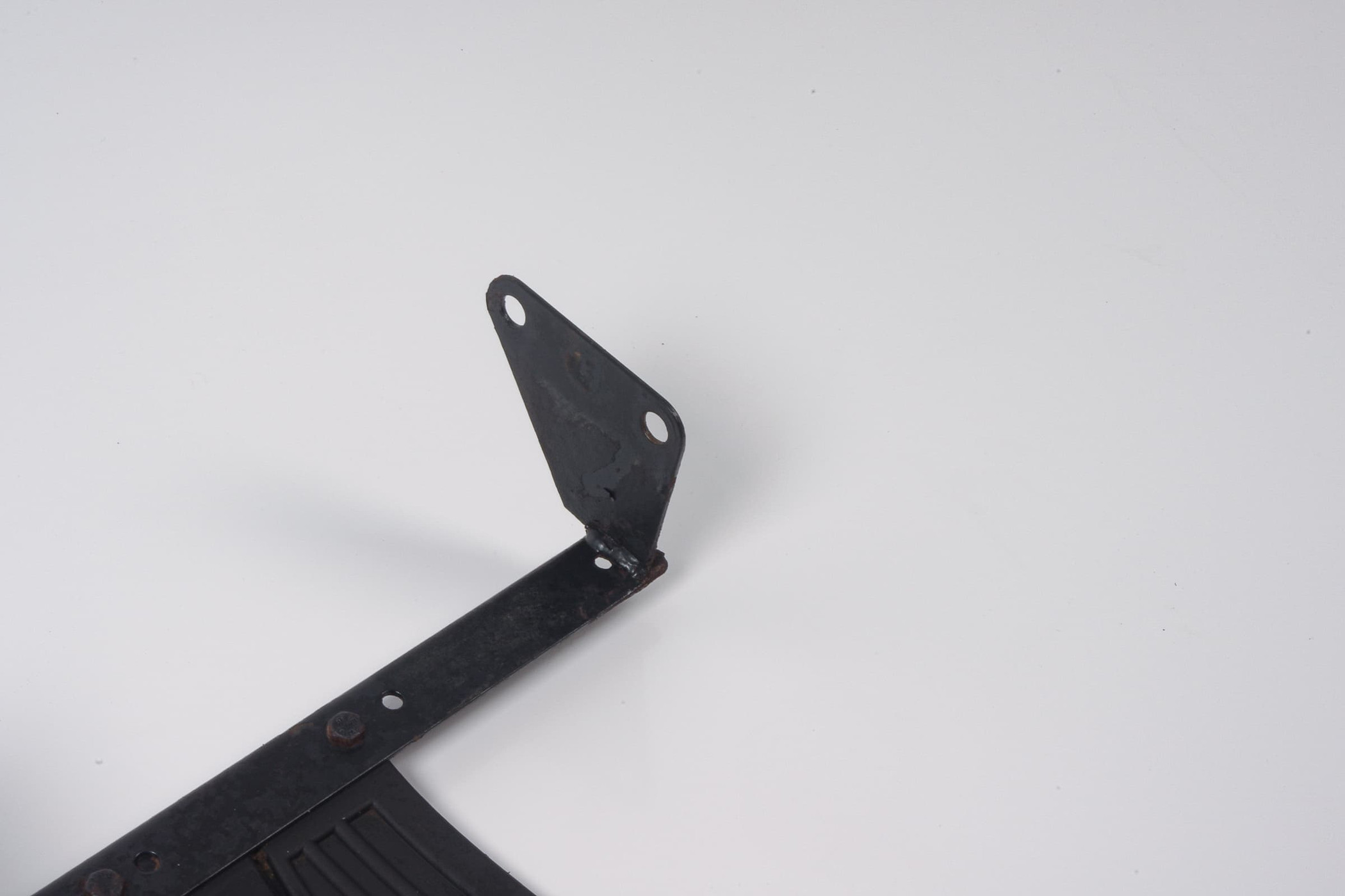 Mercedes 4608891105 Mud Flap - Rear Left | W460 W461 W463 G