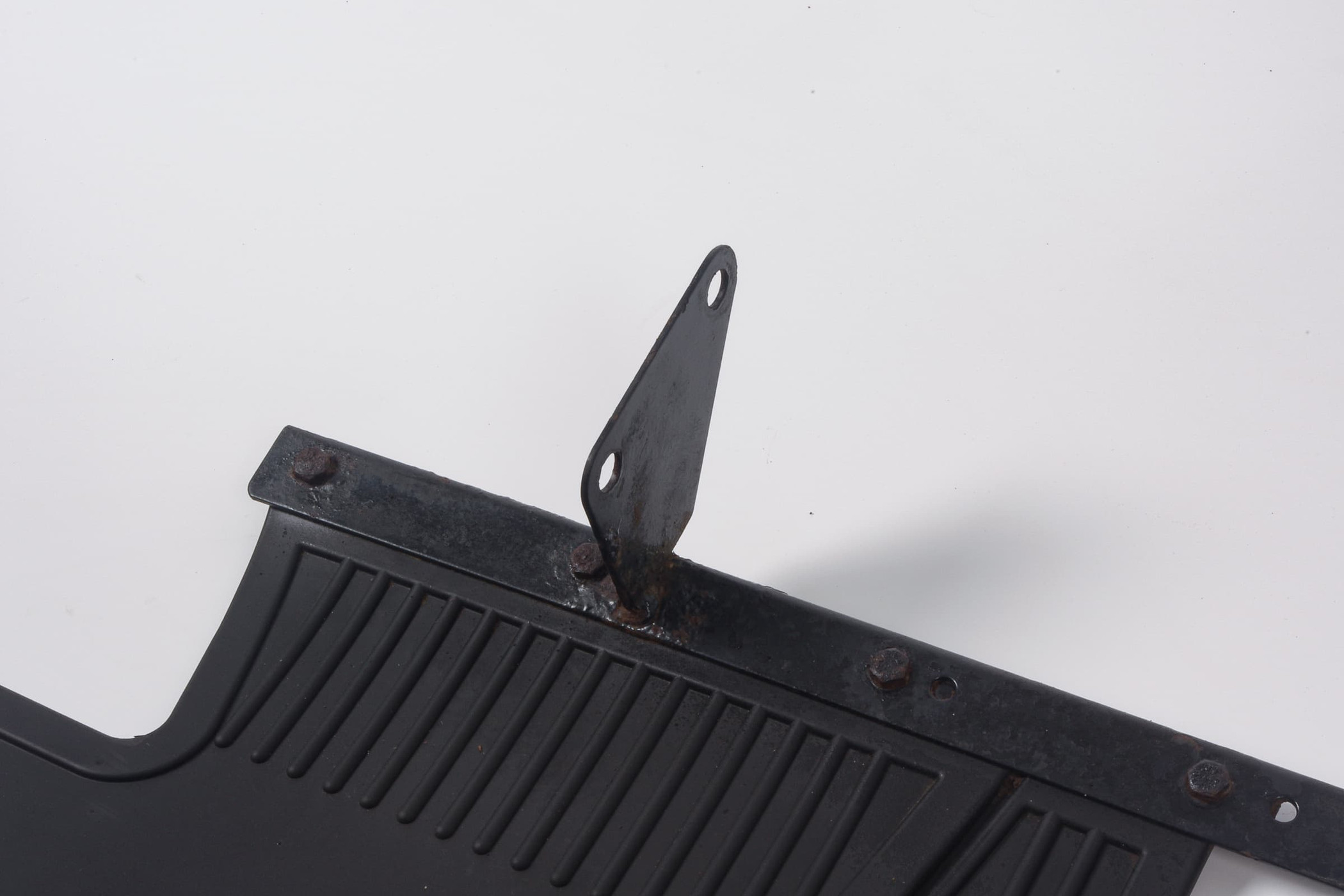 Mercedes 4608891105 Mud Flap - Rear Left | W460 W461 W463 G