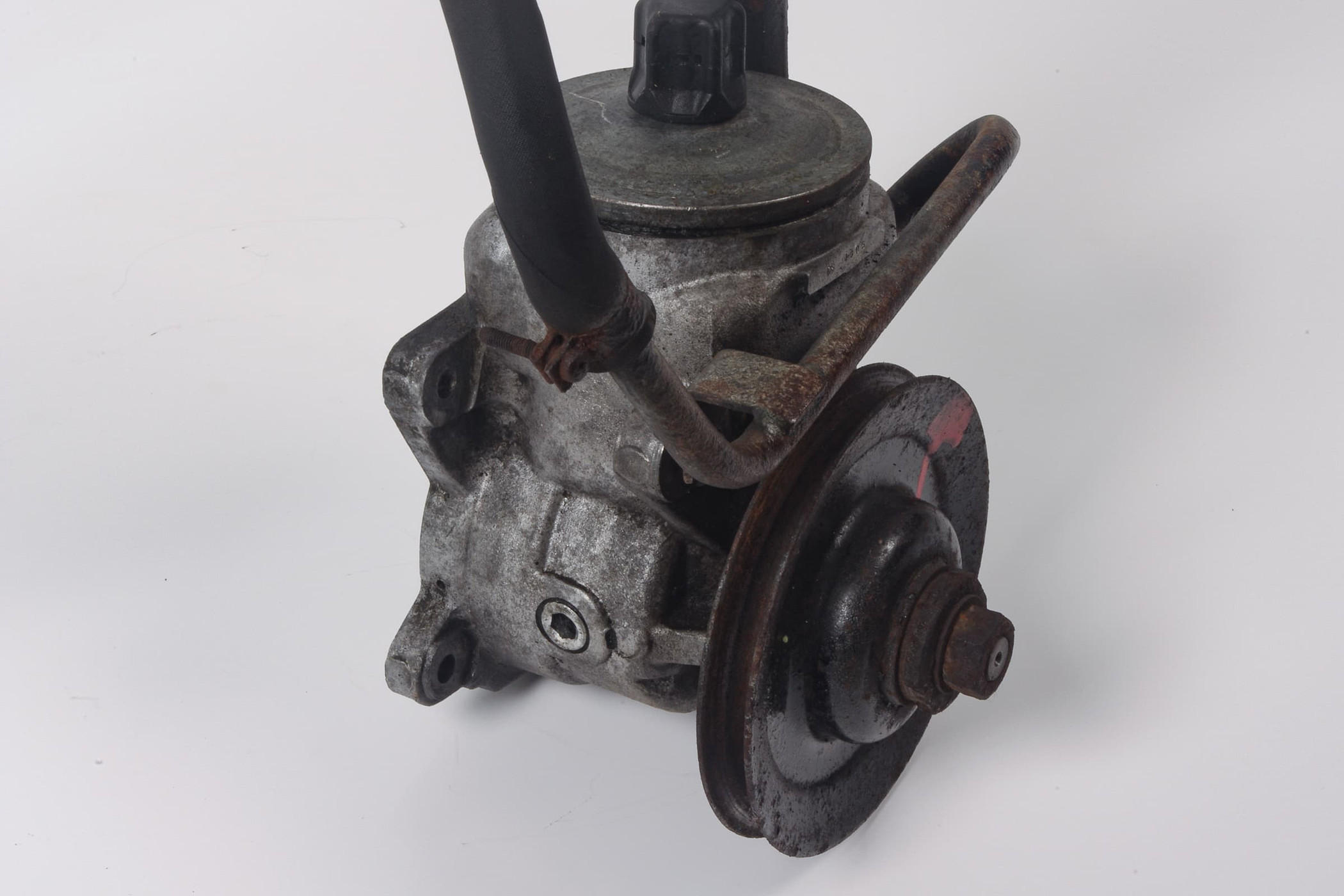 Mercedes 1264601580 Power Steering Pump | C107 R107 SL W115 W123 E W460 W461 G