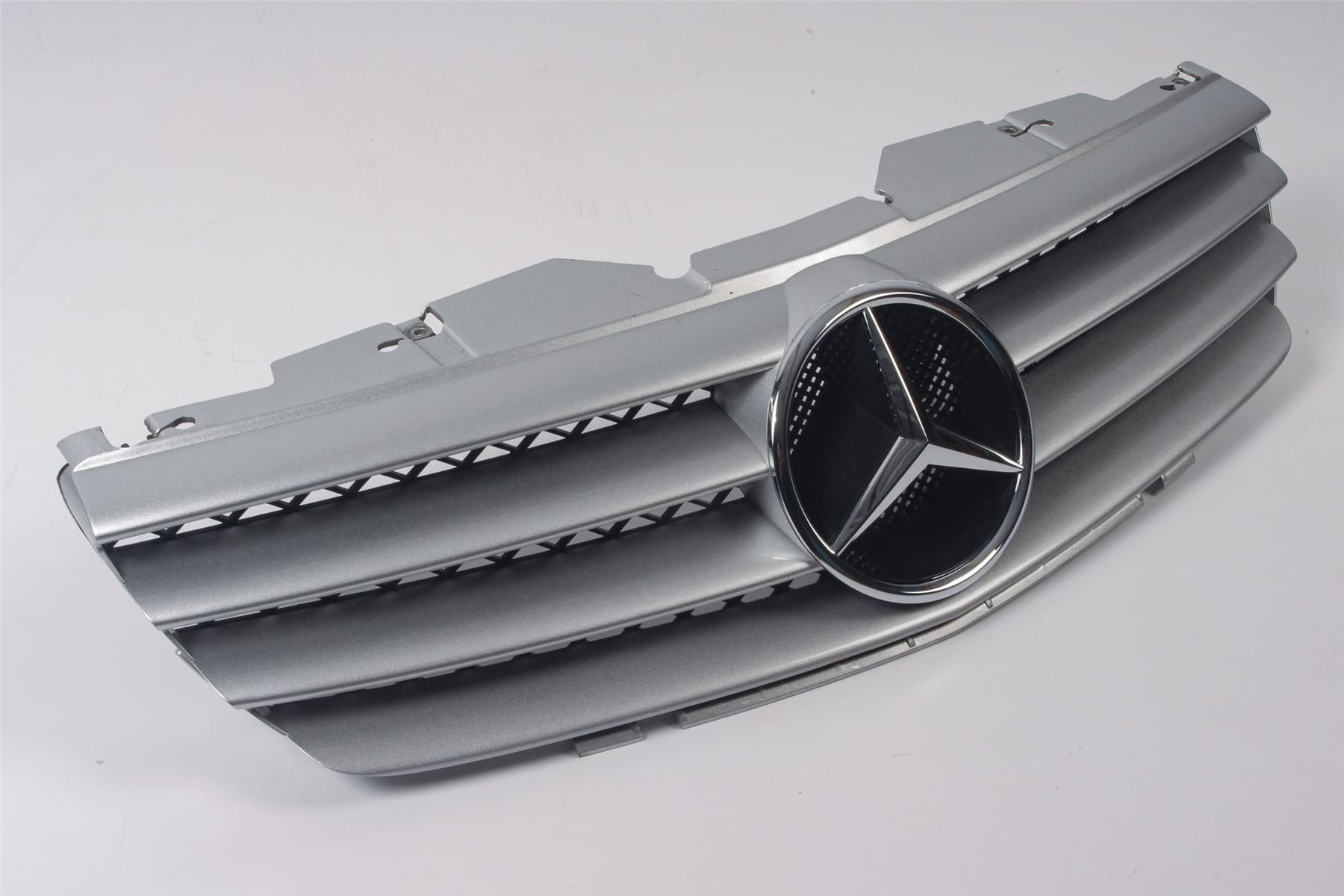Mercedes 2308801083 Bonnet Grille - Silver | R230 SL