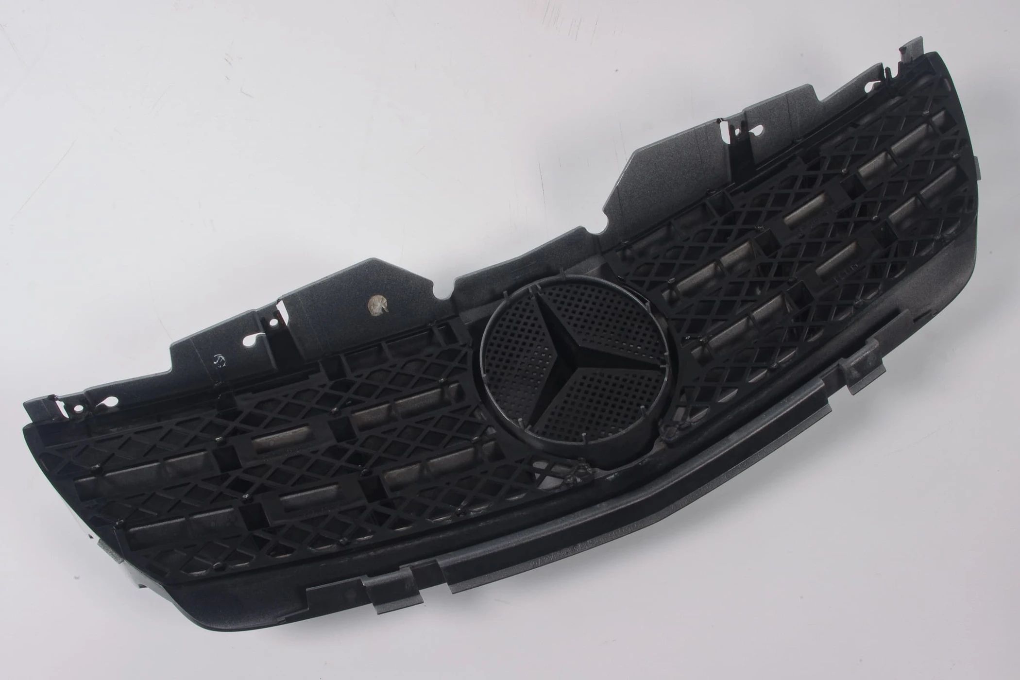 Mercedes 2308801083 Bonnet Grille - Silver | R230 SL