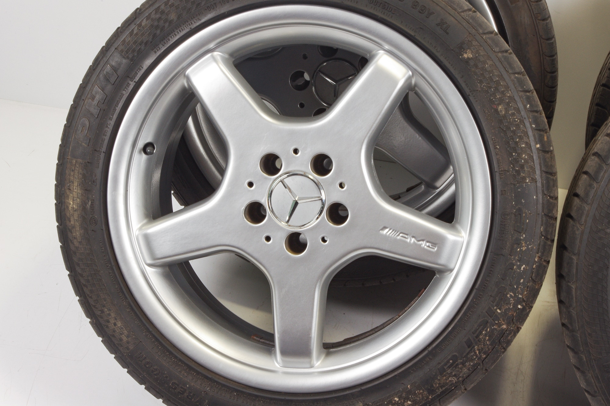 Mercedes 2304012002 AMG Alloy Wheel x4 - Silver | R230 SL