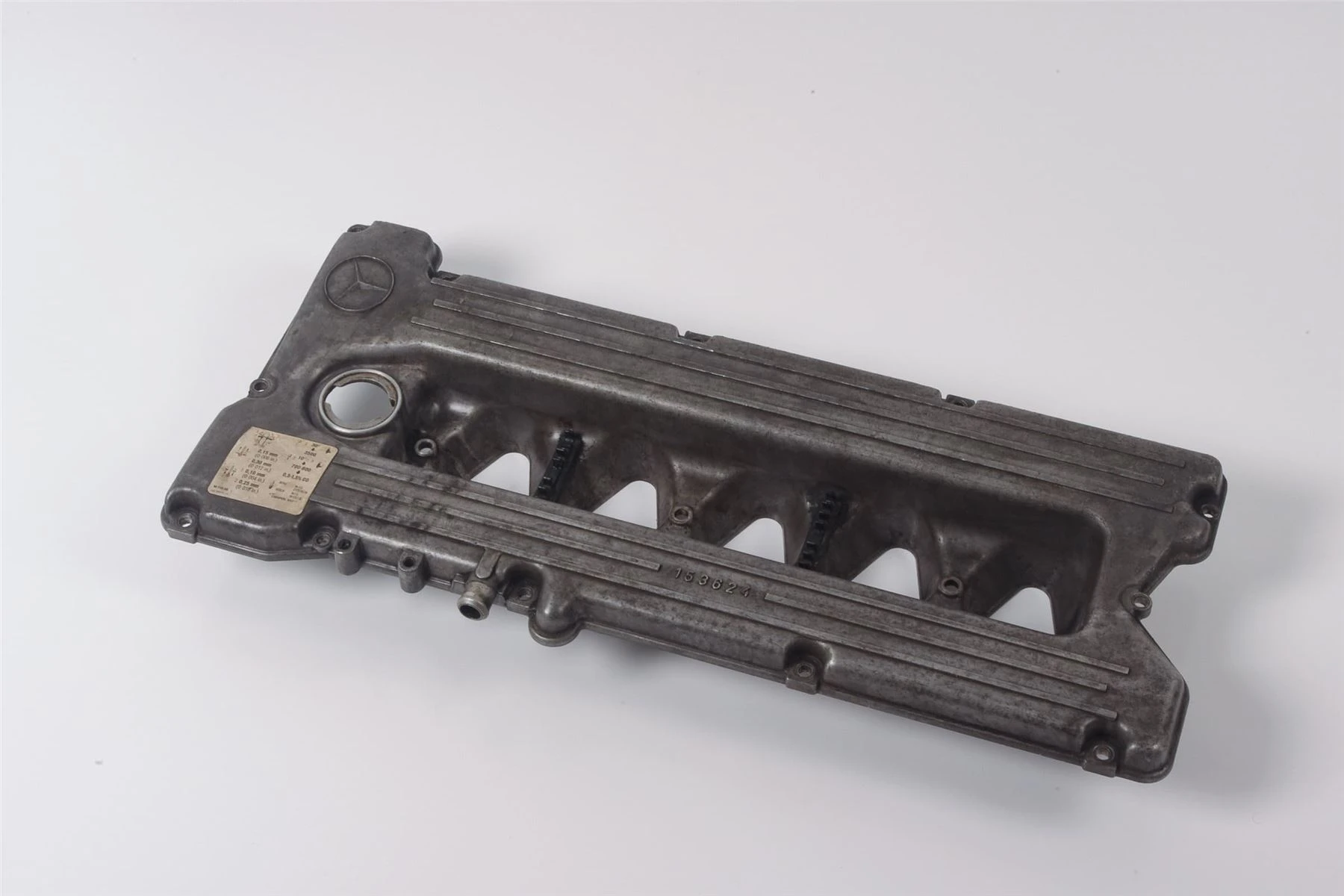Mercedes 1100160905 Valve Cylinder Head Cover | C107 R107 SL W116 W126 S W123...