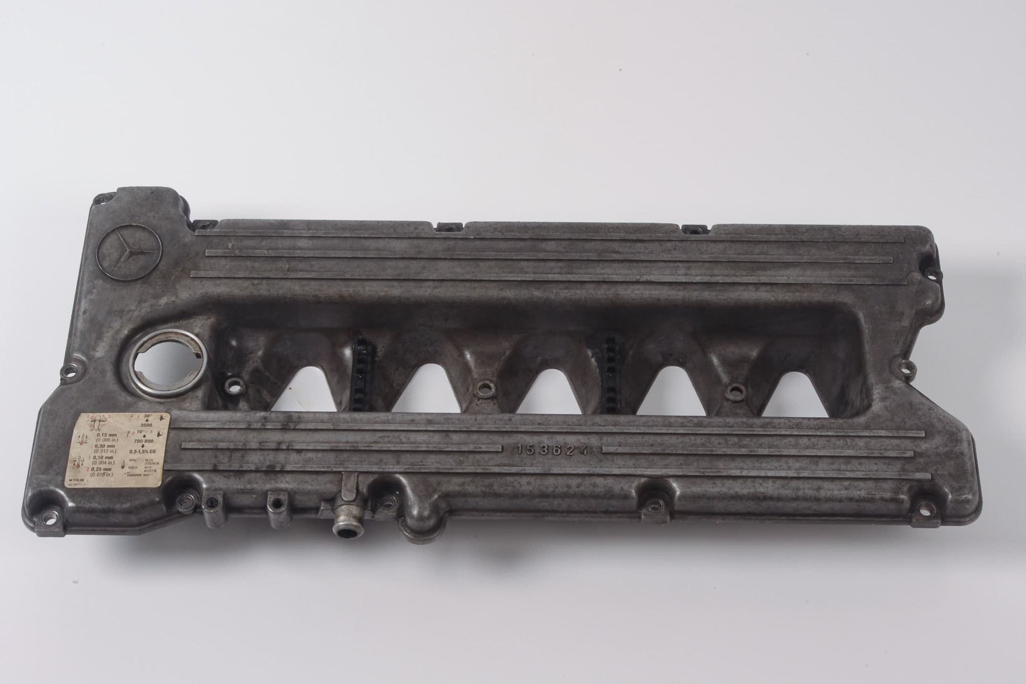 Mercedes 1100160905 Valve Cylinder Head Cover | C107 R107 SL W116 W126 S W123...