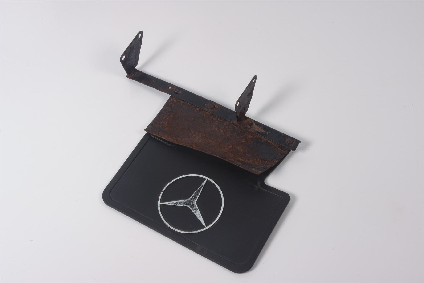 Mercedes 4608891005 Mud Flap - Rear Right | W460 W461 W463 G