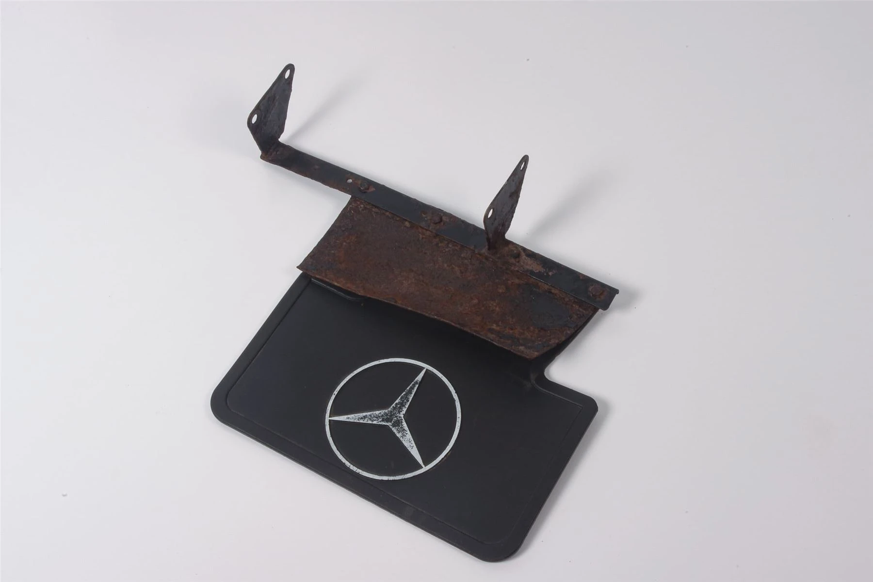 Mercedes 4608891005 Mud Flap - Rear Right | W460 W461 W463 G
