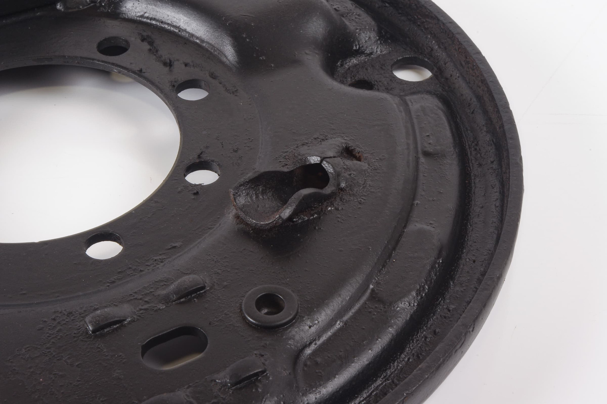 Mercedes 0004230905 Brake Support Plate - Rear Right | W460 G