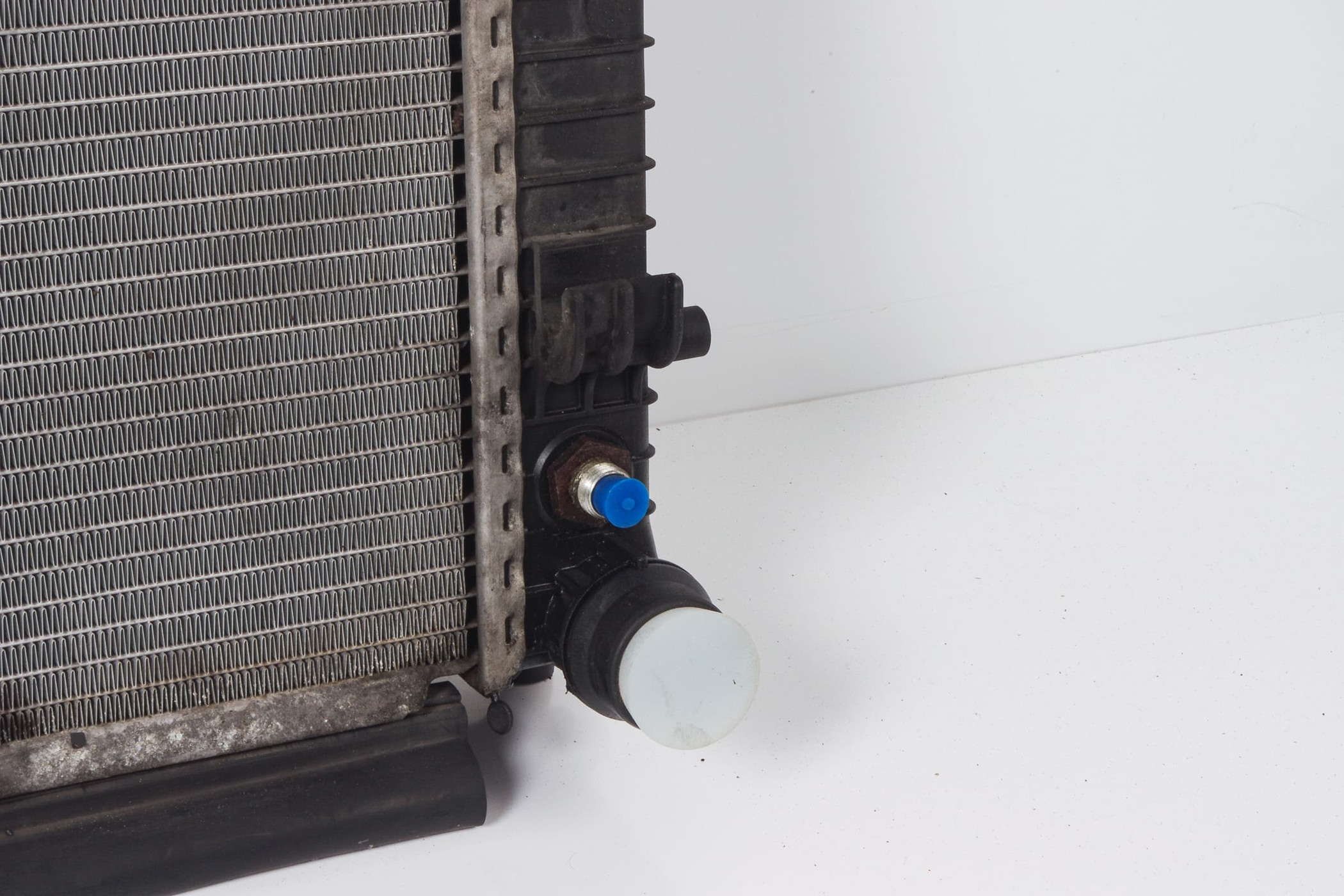 Mercedes 2205002003 Radiator | C215 CL W220 S R230 SL