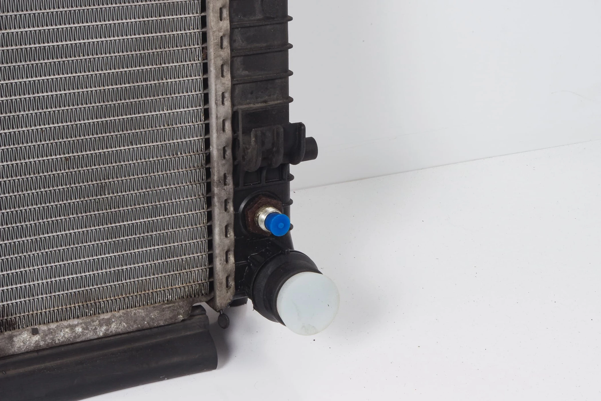 Mercedes 2205002003 Radiator | C215 CL W220 S R230 SL