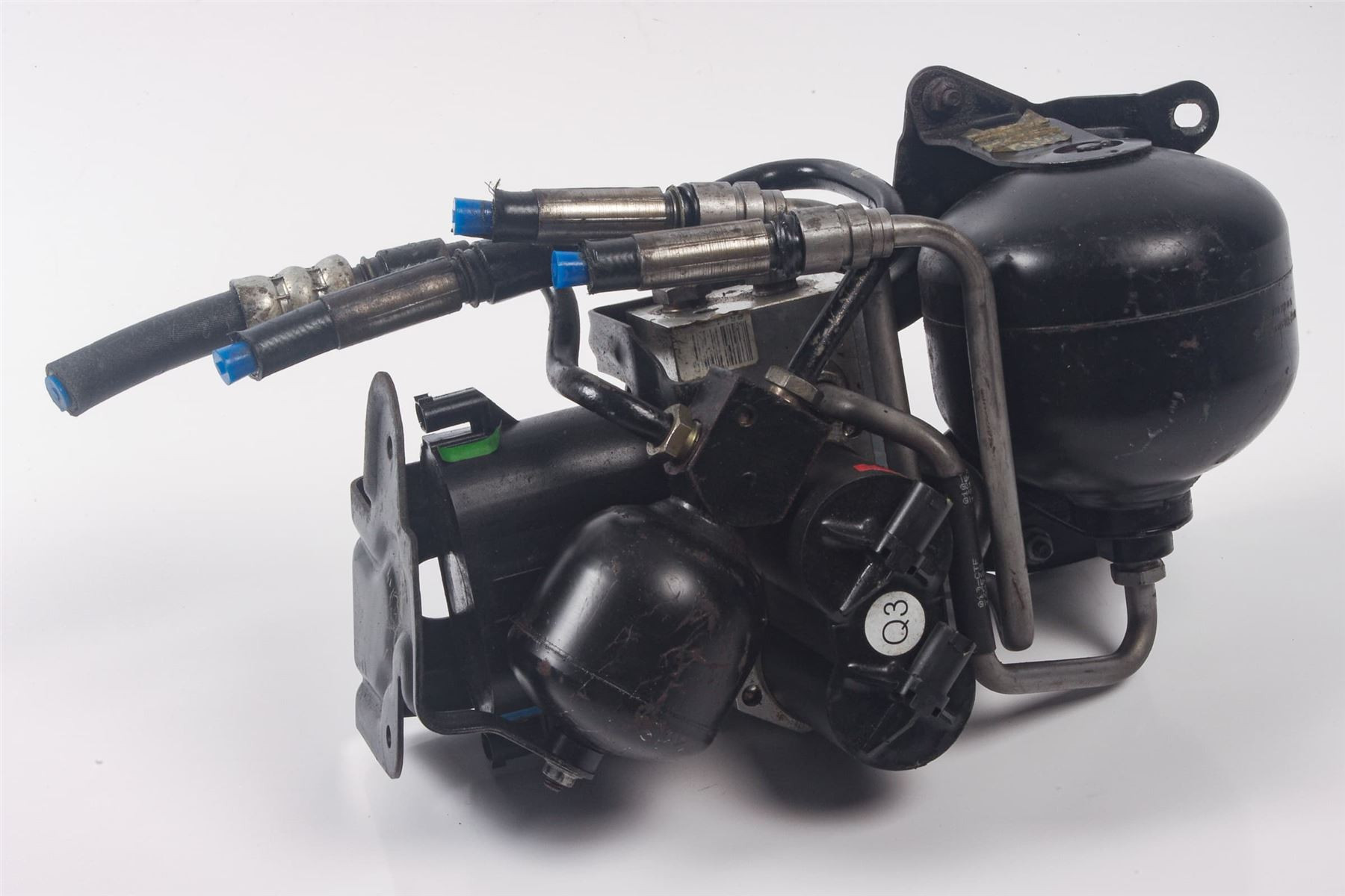 Mercedes 2203201258 ABC Valve Block - Rear | R230 SL