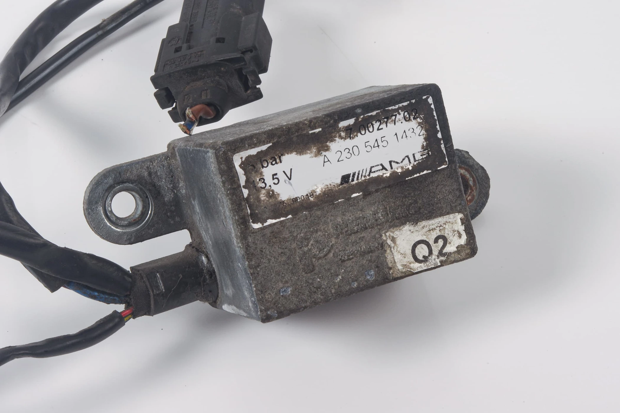 Mercedes 2305451432 Fuel Pump Control Unit | C215 CL W220 S R230 SL