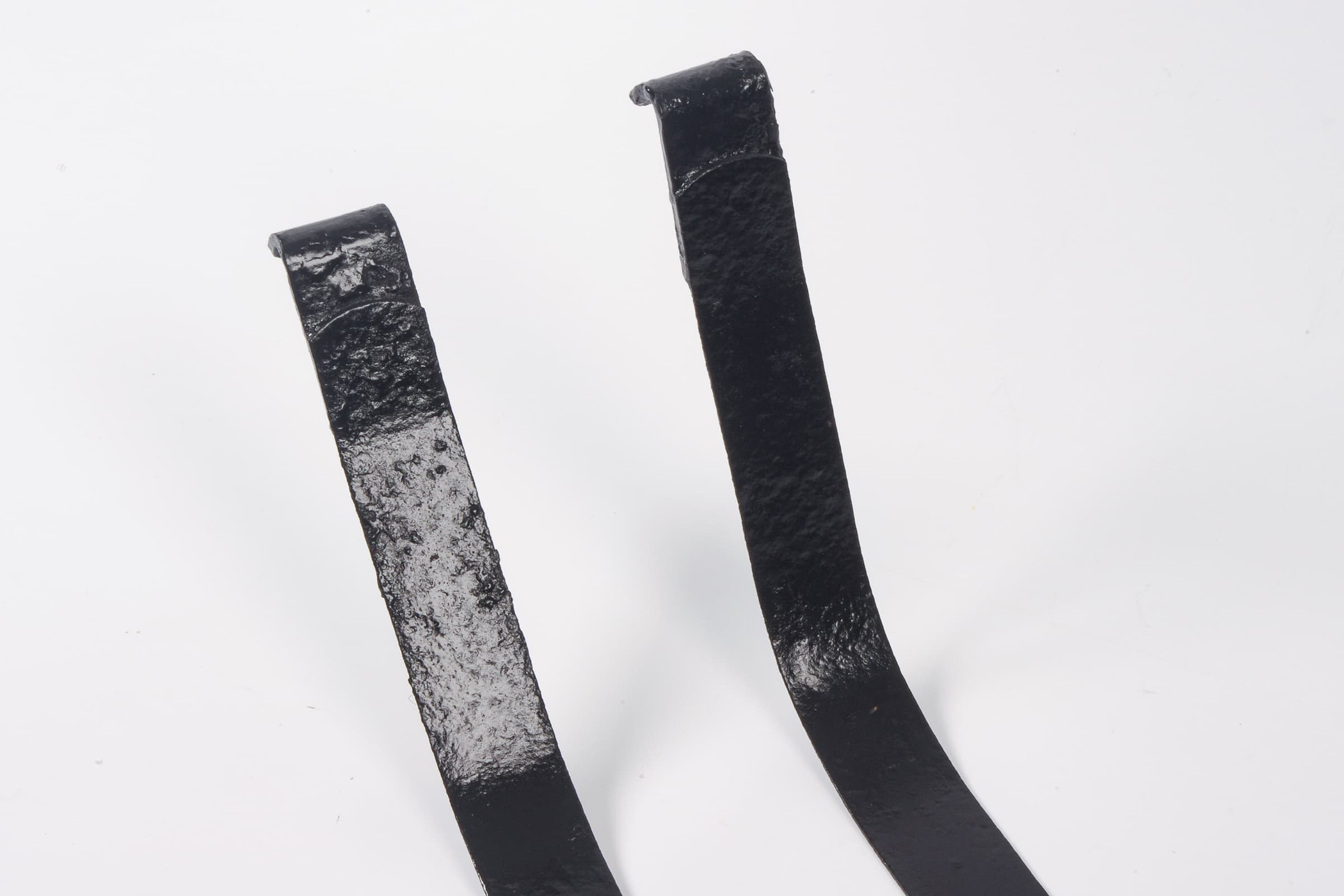 Mercedes 4634700340 Fuel Tank Strap x2 | W460 W461 W463 G
