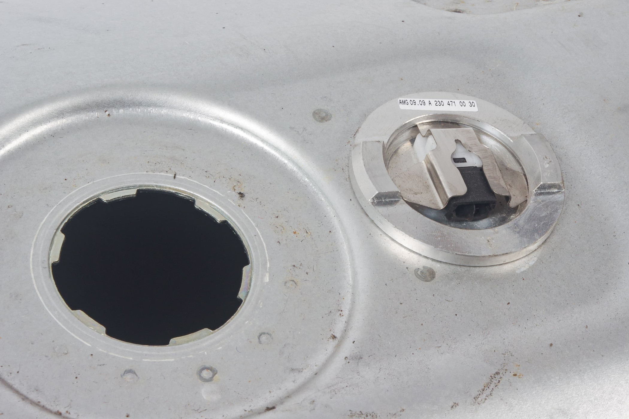 Mercedes 2304703401 AMG Fuel Tank | R230 SL