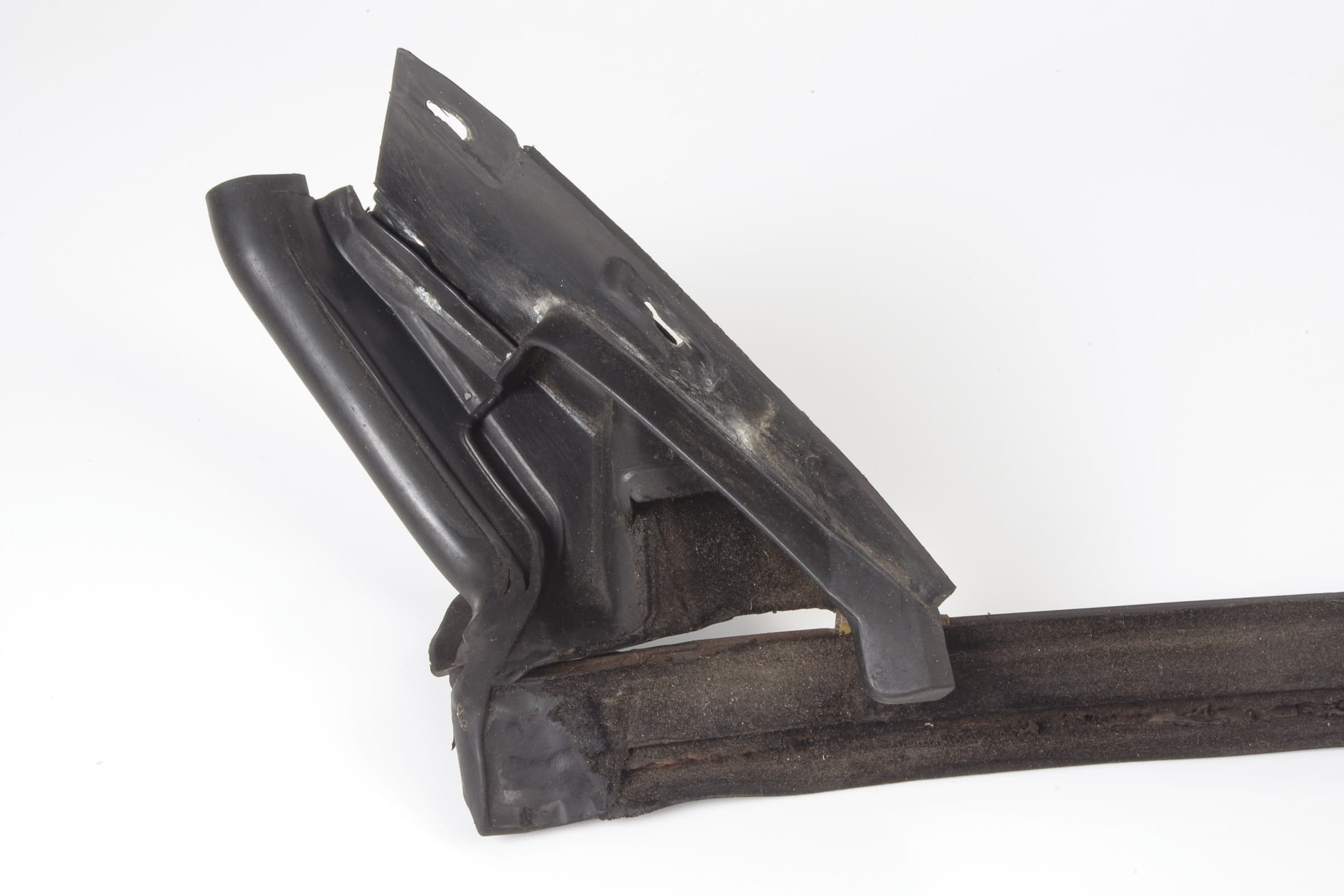 Mercedes 2157200424 Window Seal - Right | C215 CL