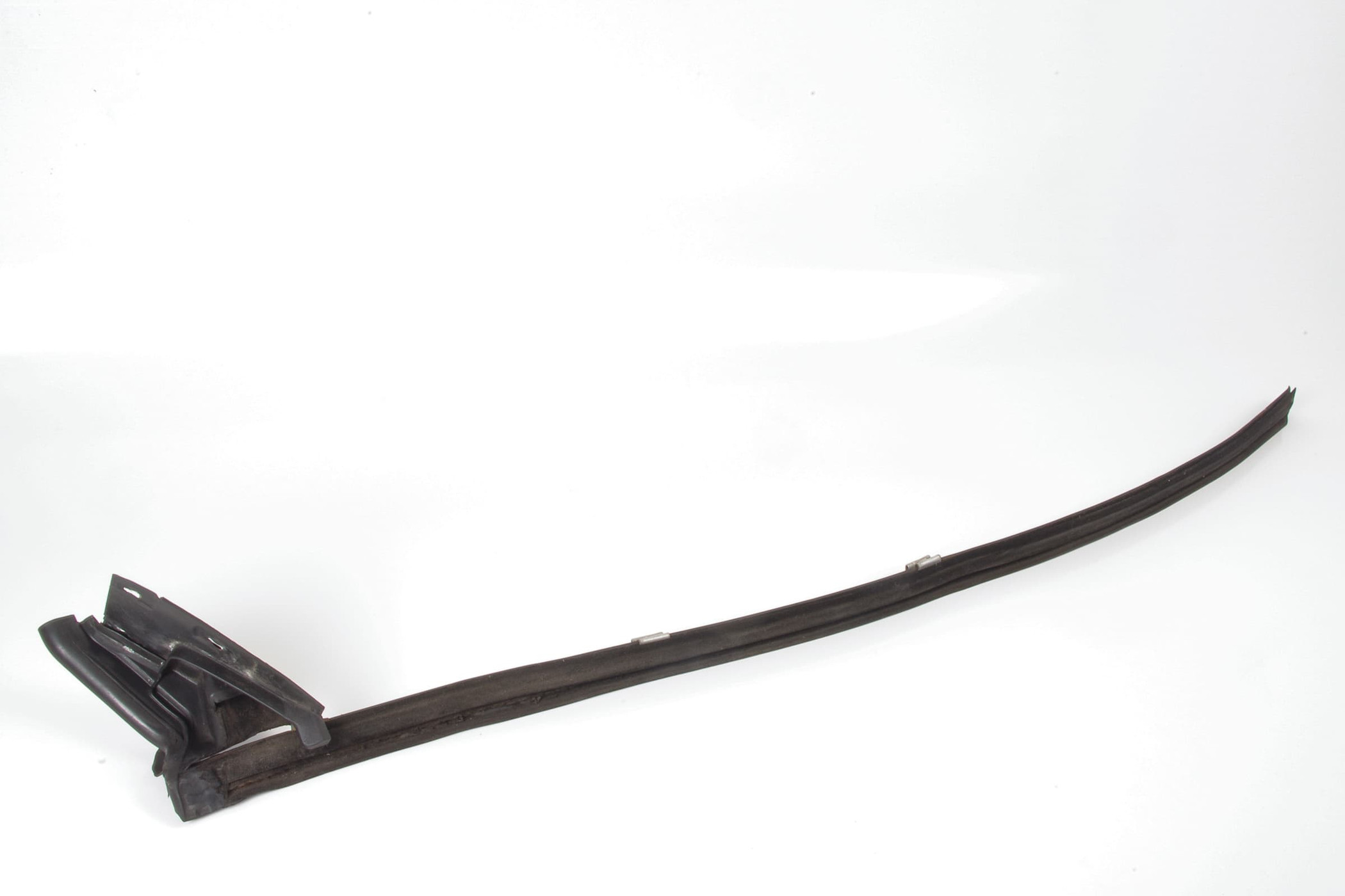 Mercedes 2157200424 Window Seal - Right | C215 CL