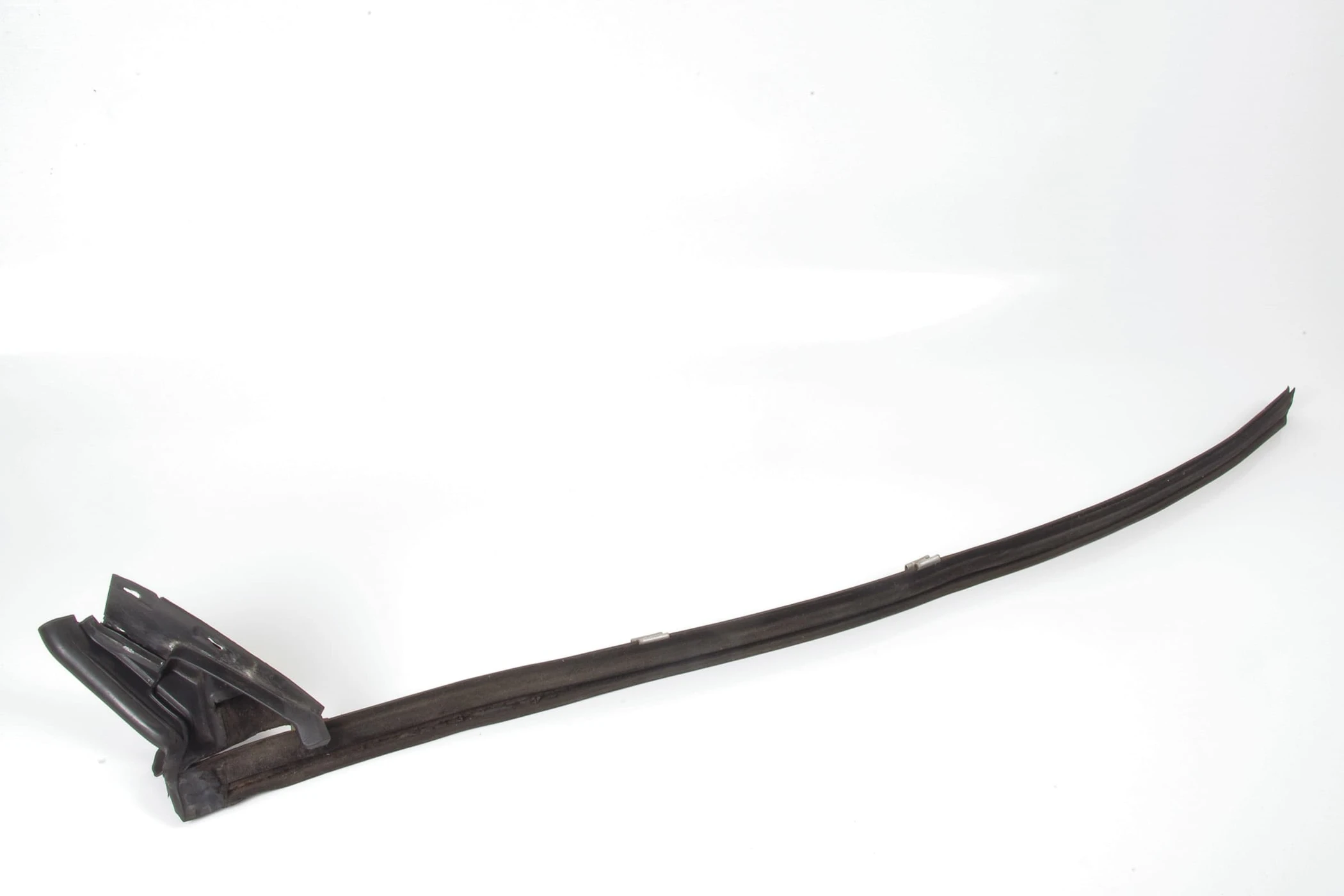 Mercedes 2157200424 Window Seal - Right | C215 CL