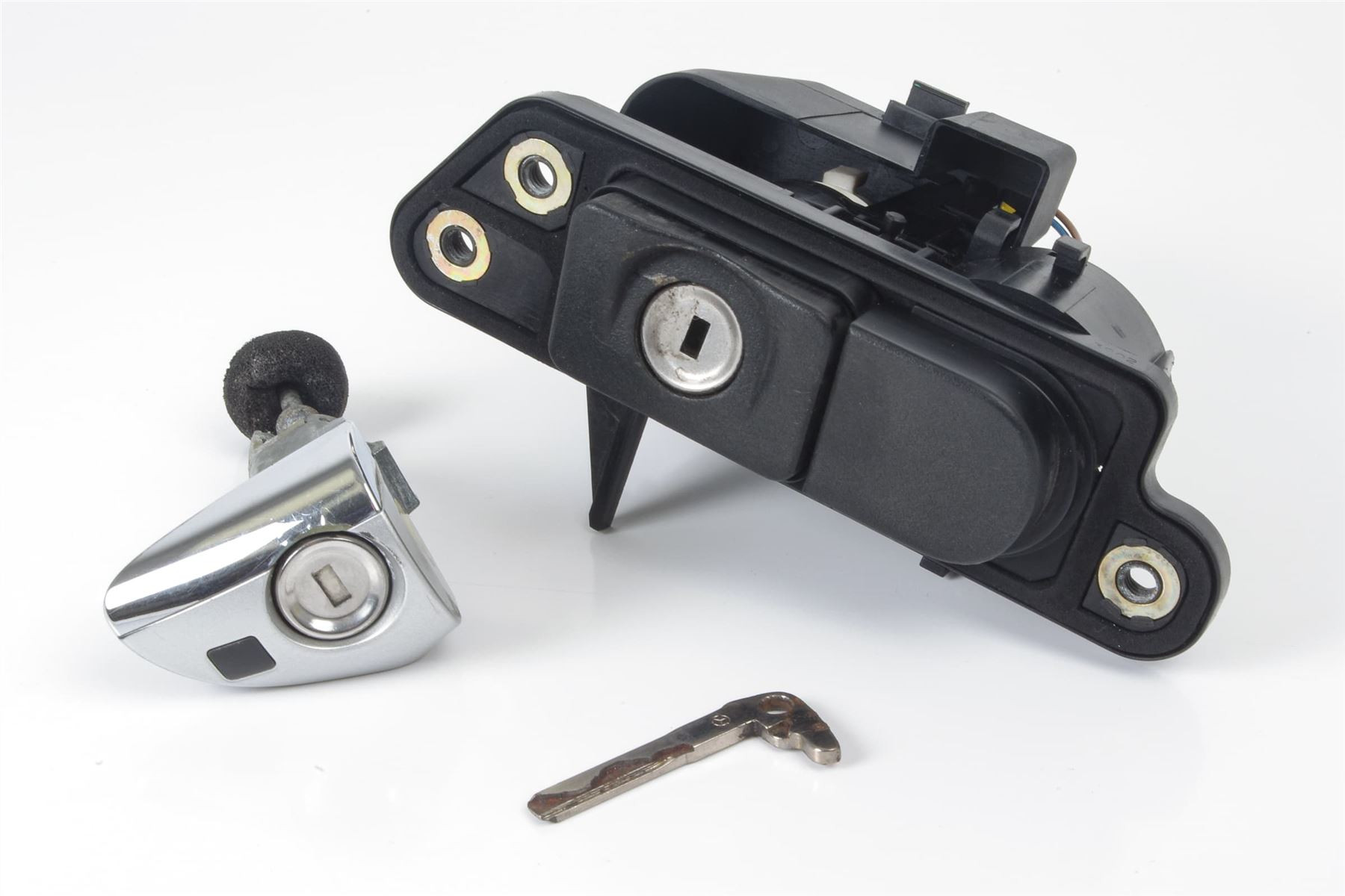 Mercedes 2207600277 Lock Set - Silver | C215 CL W220 S