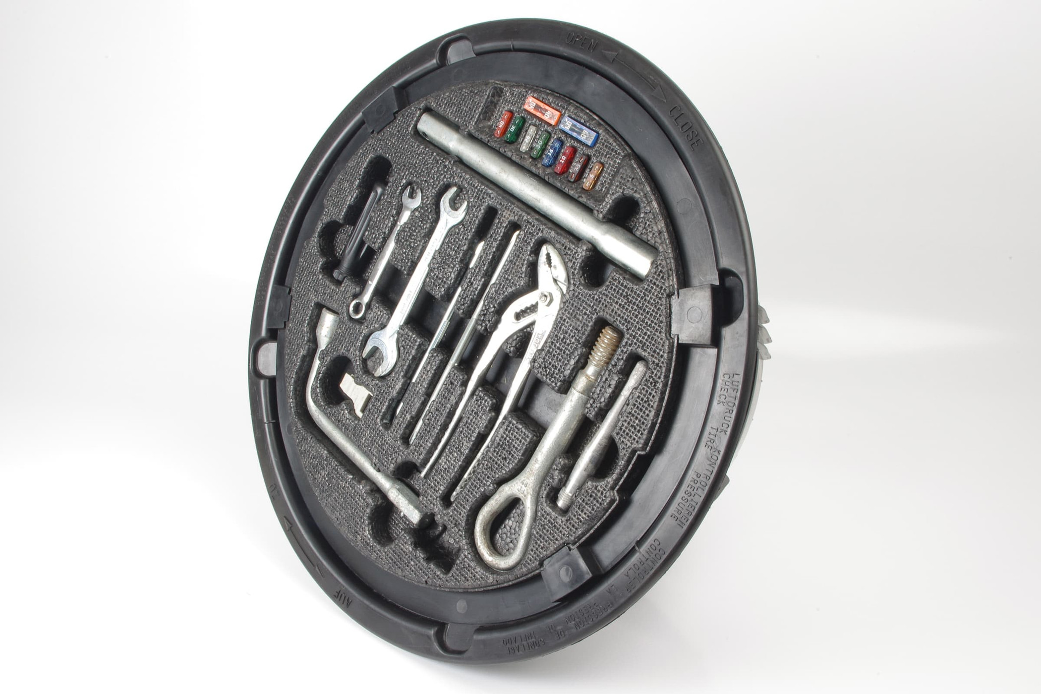 Mercedes 2205800005 Tool Kit | C215 CL W220 S