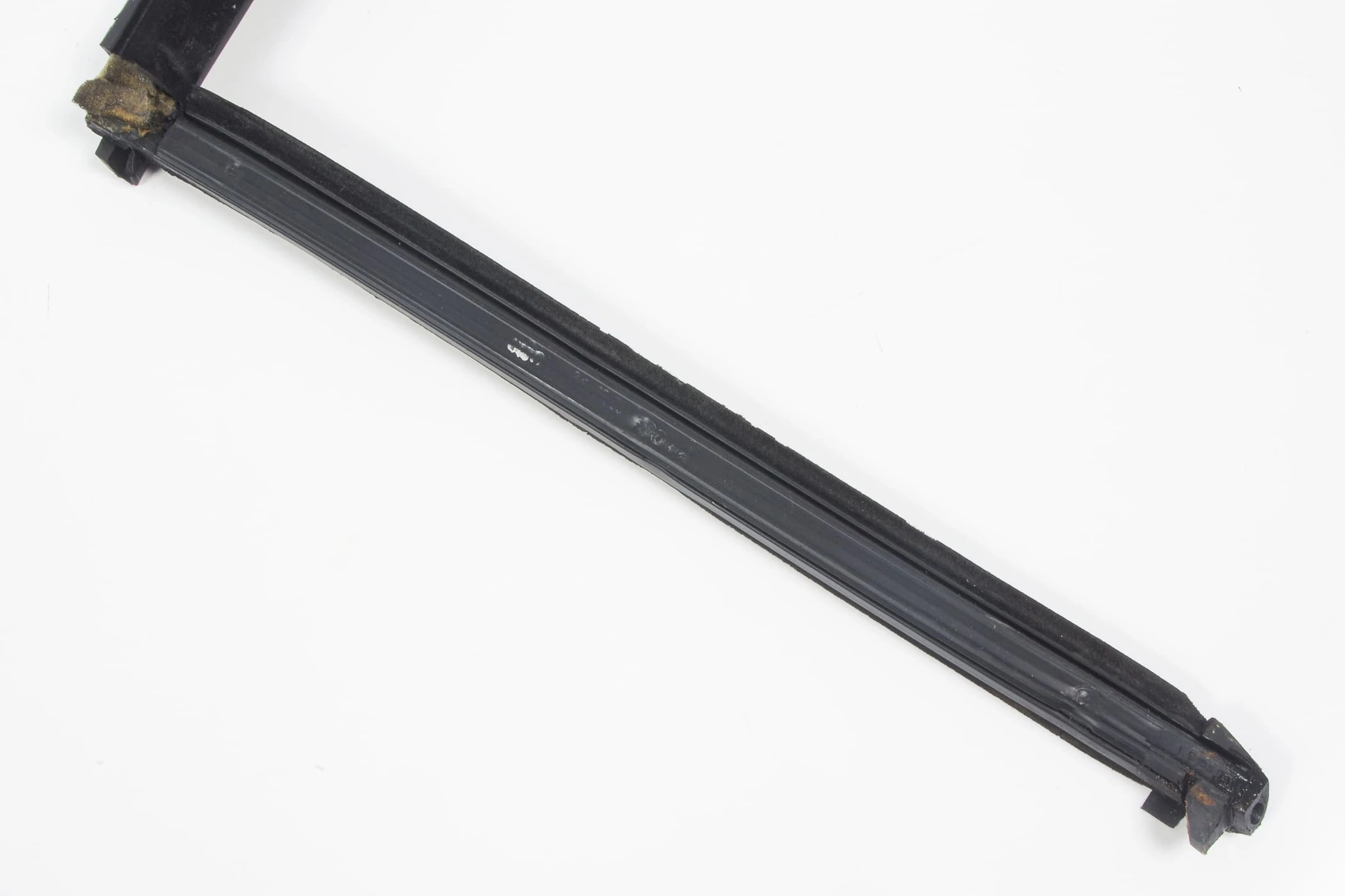Mercedes 1297900066 Hardtop Seal | R129 SL