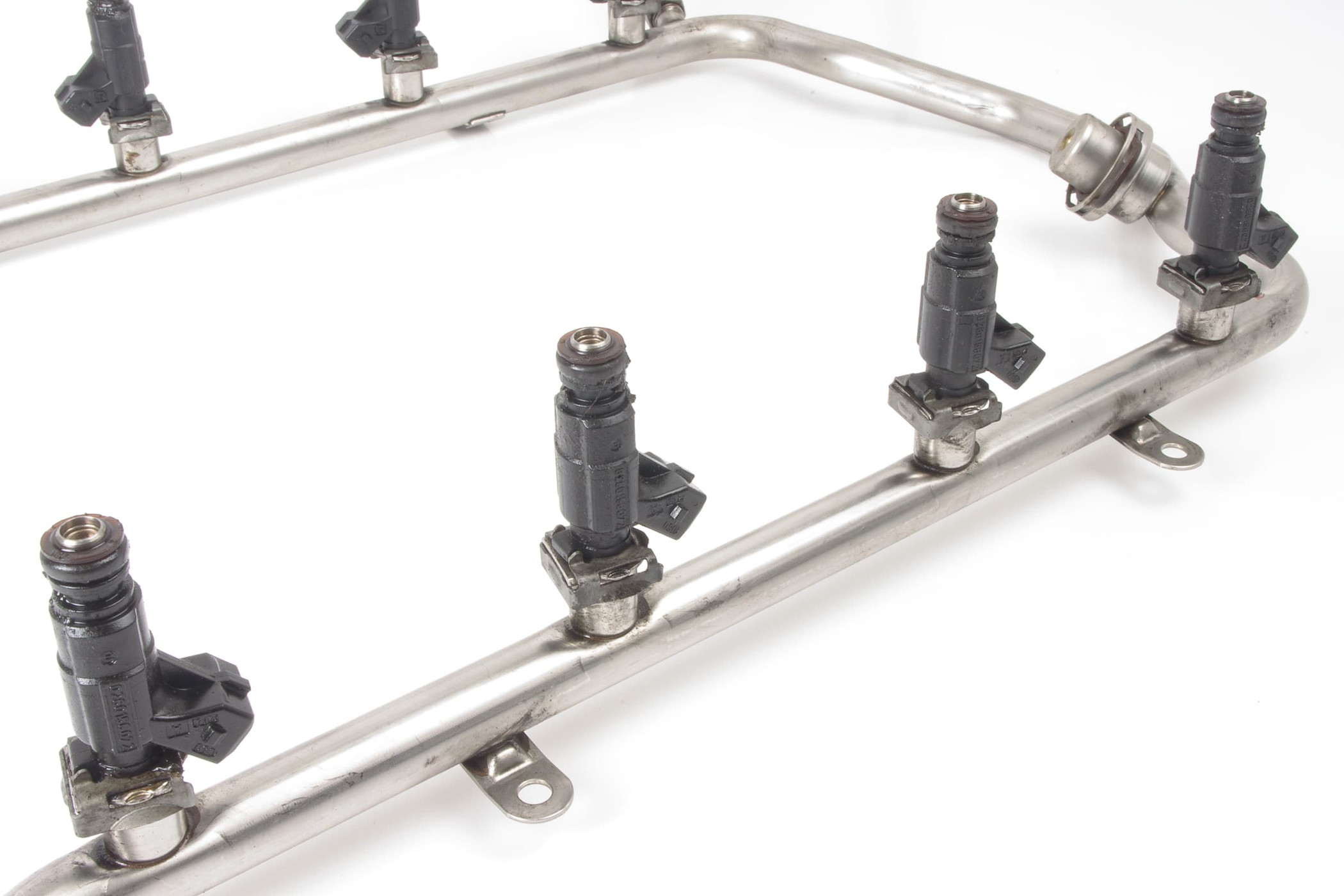 Mercedes 1130701095 AMG Fuel Rail & Injector Set | W211 E C215 CL C219 CLS...