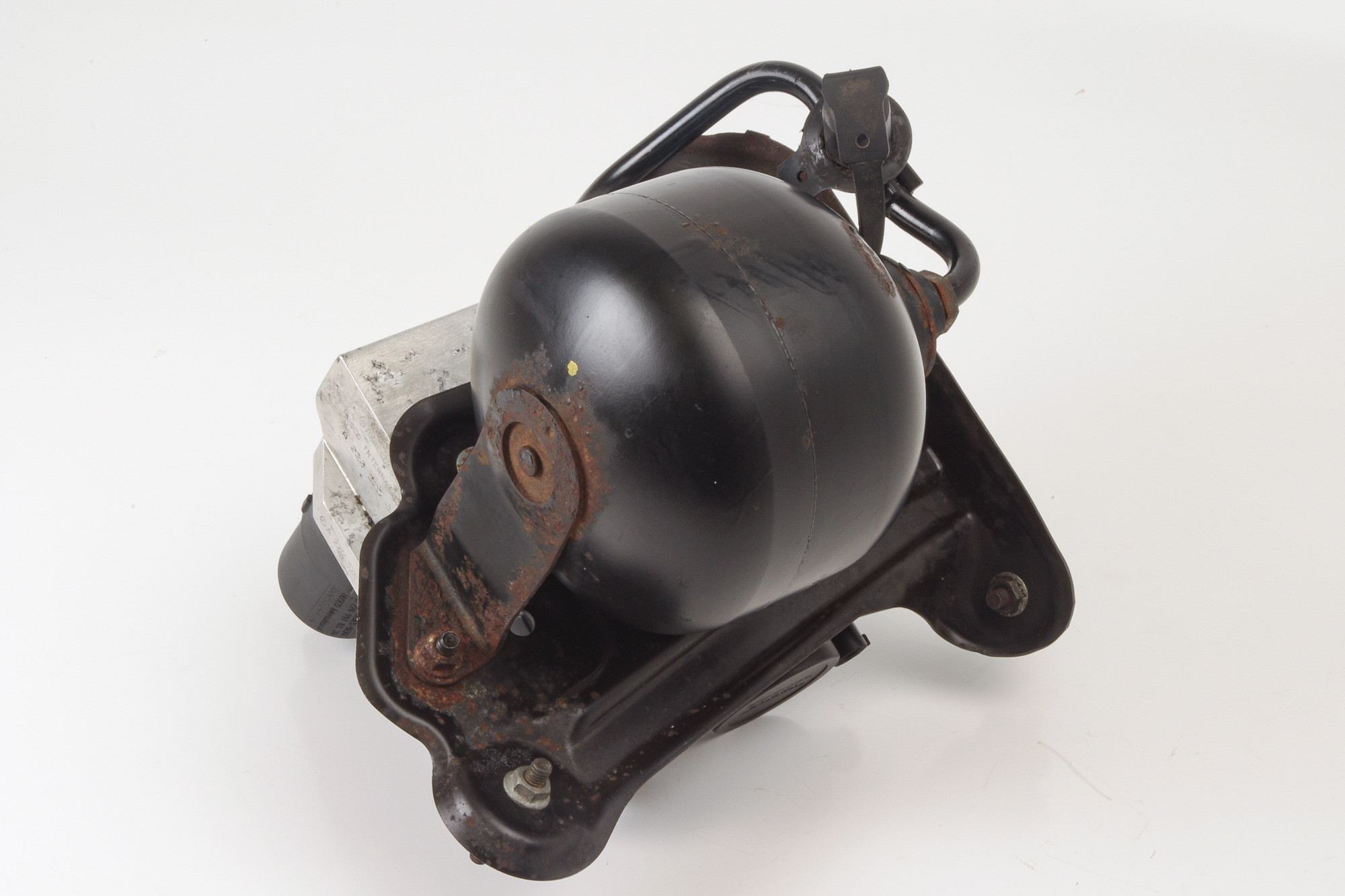 Mercedes 2203200358 ABC Valve Block - Front | R129 R230 SL C215 CL W220 S