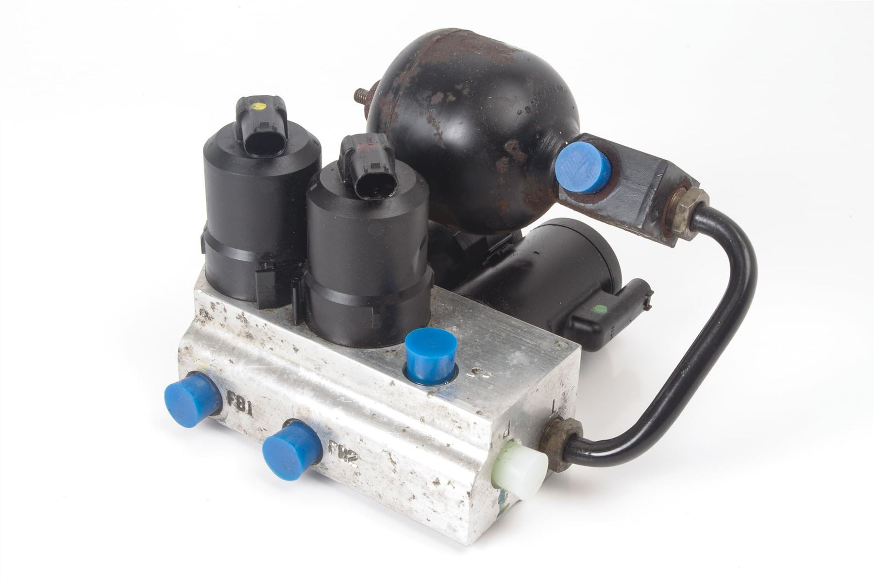 Mercedes 2203200358 ABC Valve Block - Rear | R129 R230 SL C215 CL W220 S