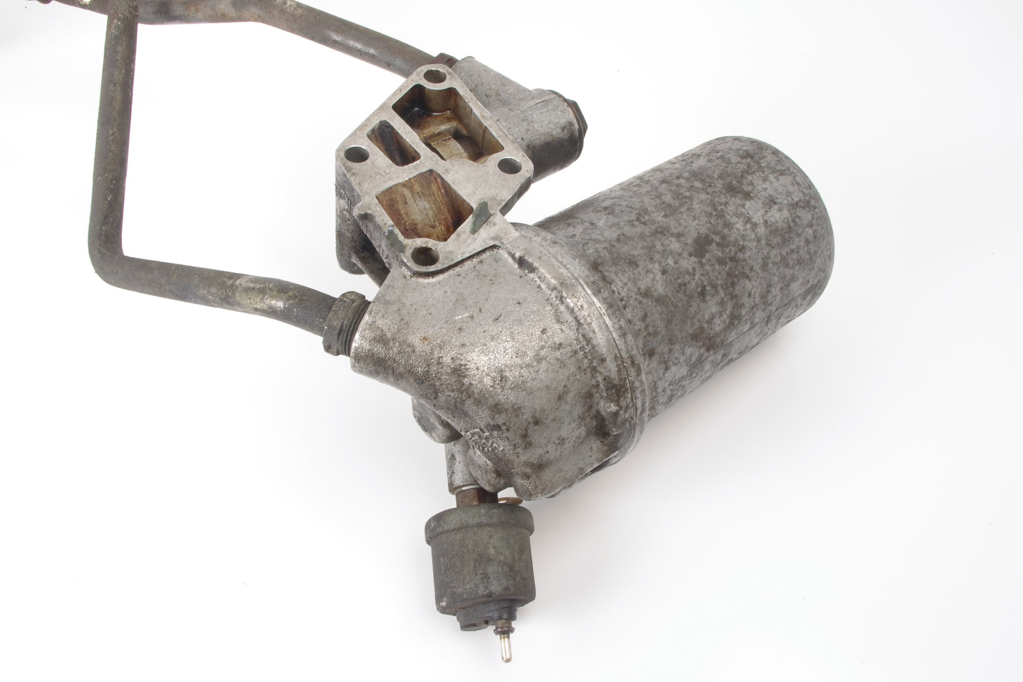 Mercedes 0011846525 Oil Filter Housing | C215 CL W220 S