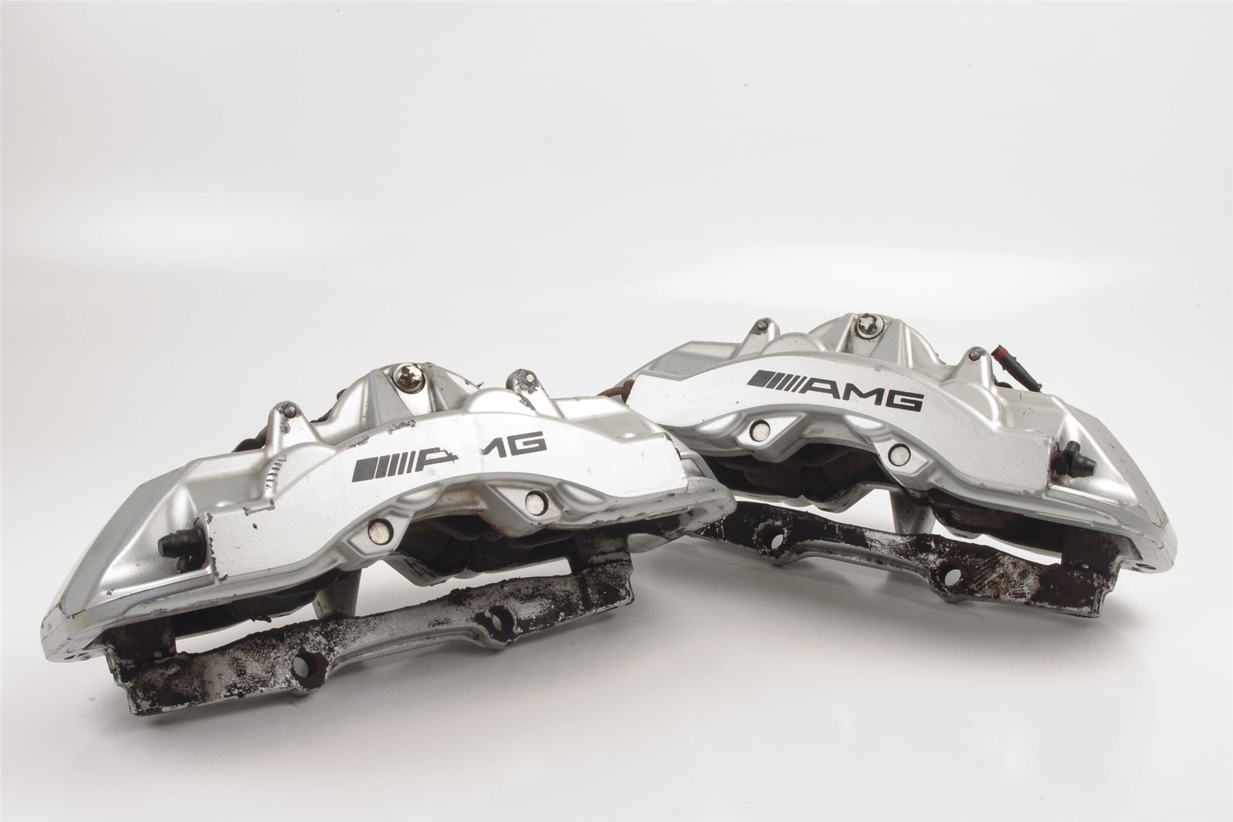 Mercedes 0034203183 Brake Caliper x2 - Front (a) | W211 E C215 CL C219 CLS...