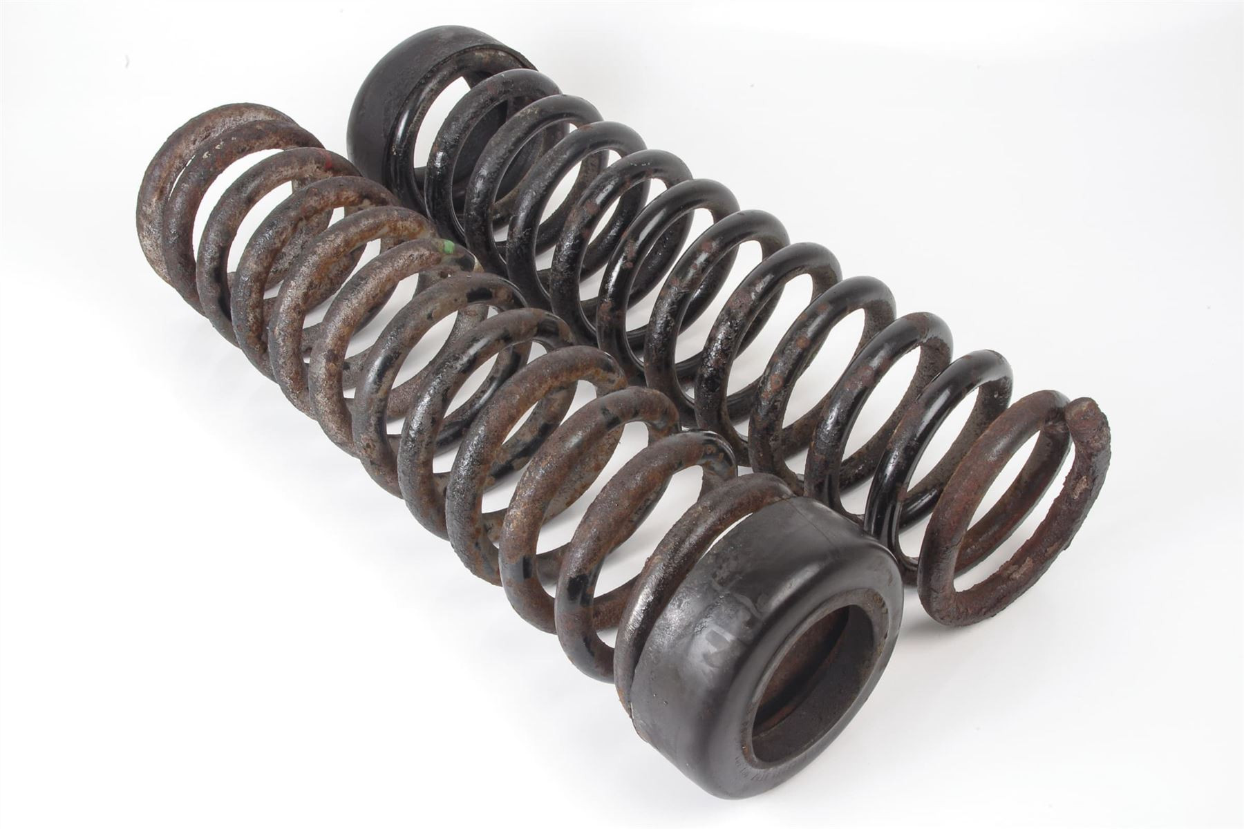 Mercedes 1143210504 Suspension Coil Spring x2 - Front (a) | C107 R107 SL W114...
