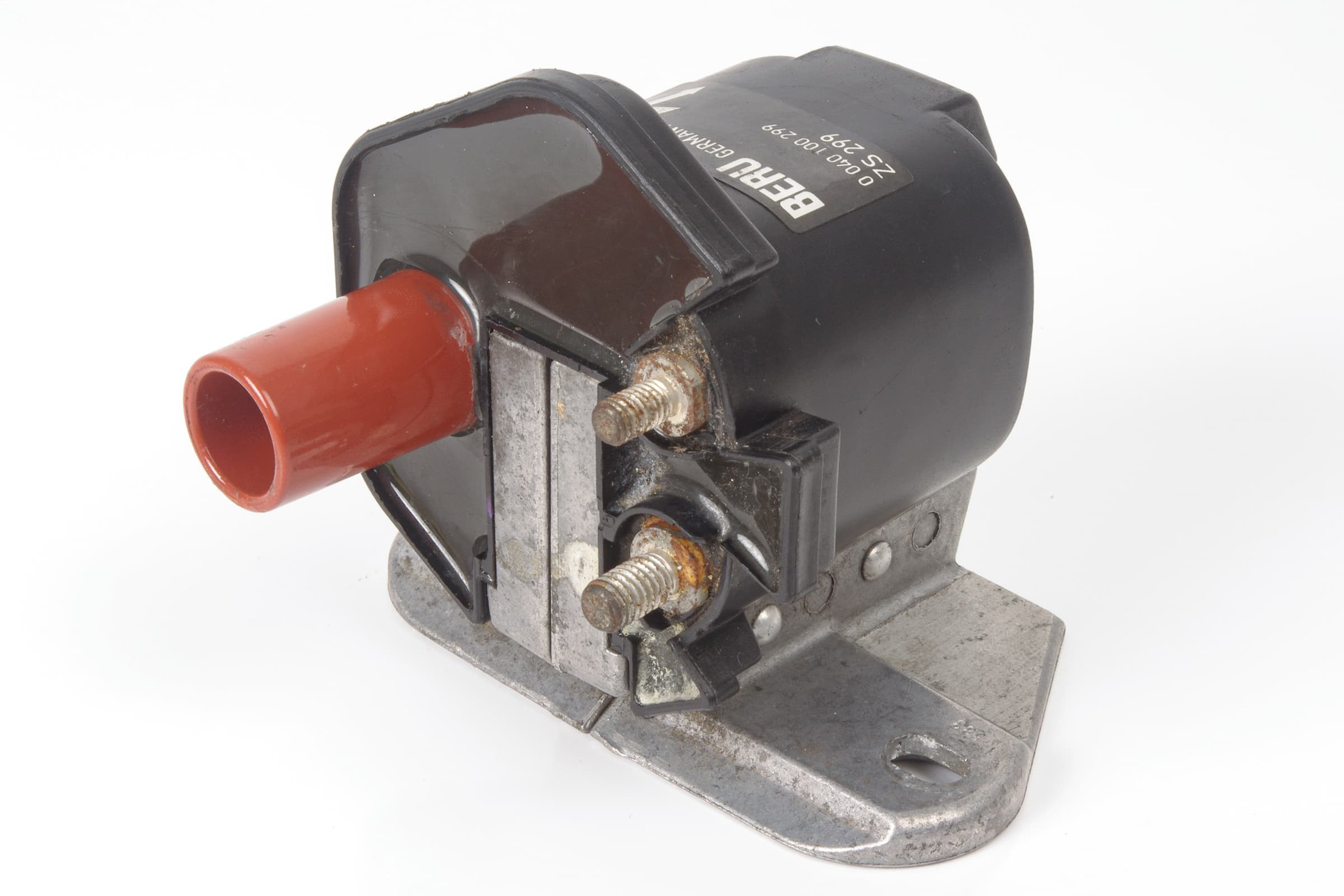 Mercedes 0001585703 Ignition Coil (a) | R107 R129 SL W124 E W140 V140 C140 S