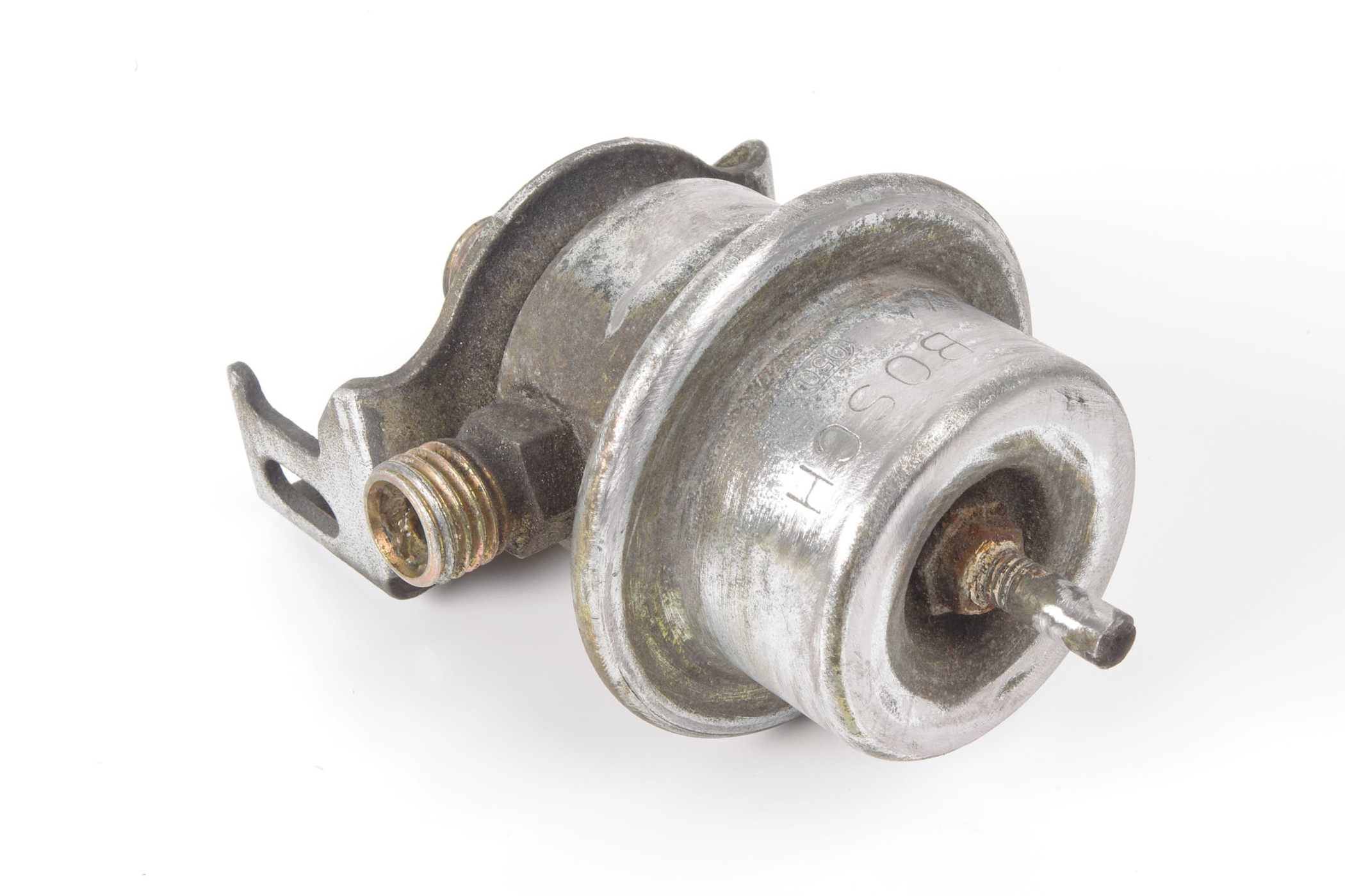 Mercedes 0000780592 Fuel Pressure Regulator | C107 R107 SL W116 W126 S W123 E...