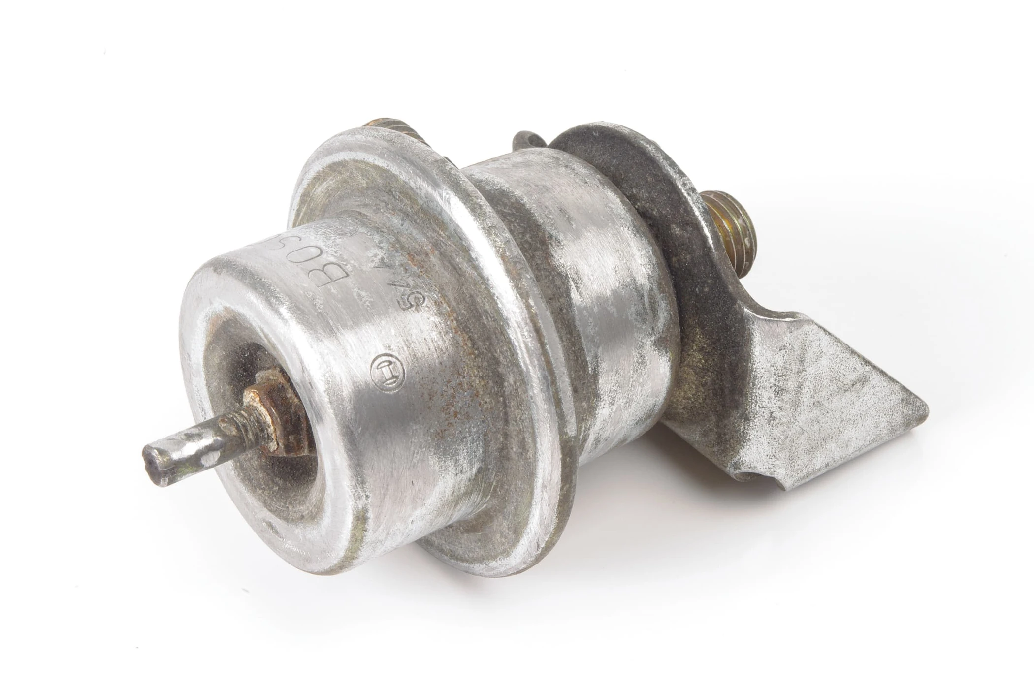 Mercedes 0000780592 Fuel Pressure Regulator | C107 R107 SL W116 W126 S W123 E...