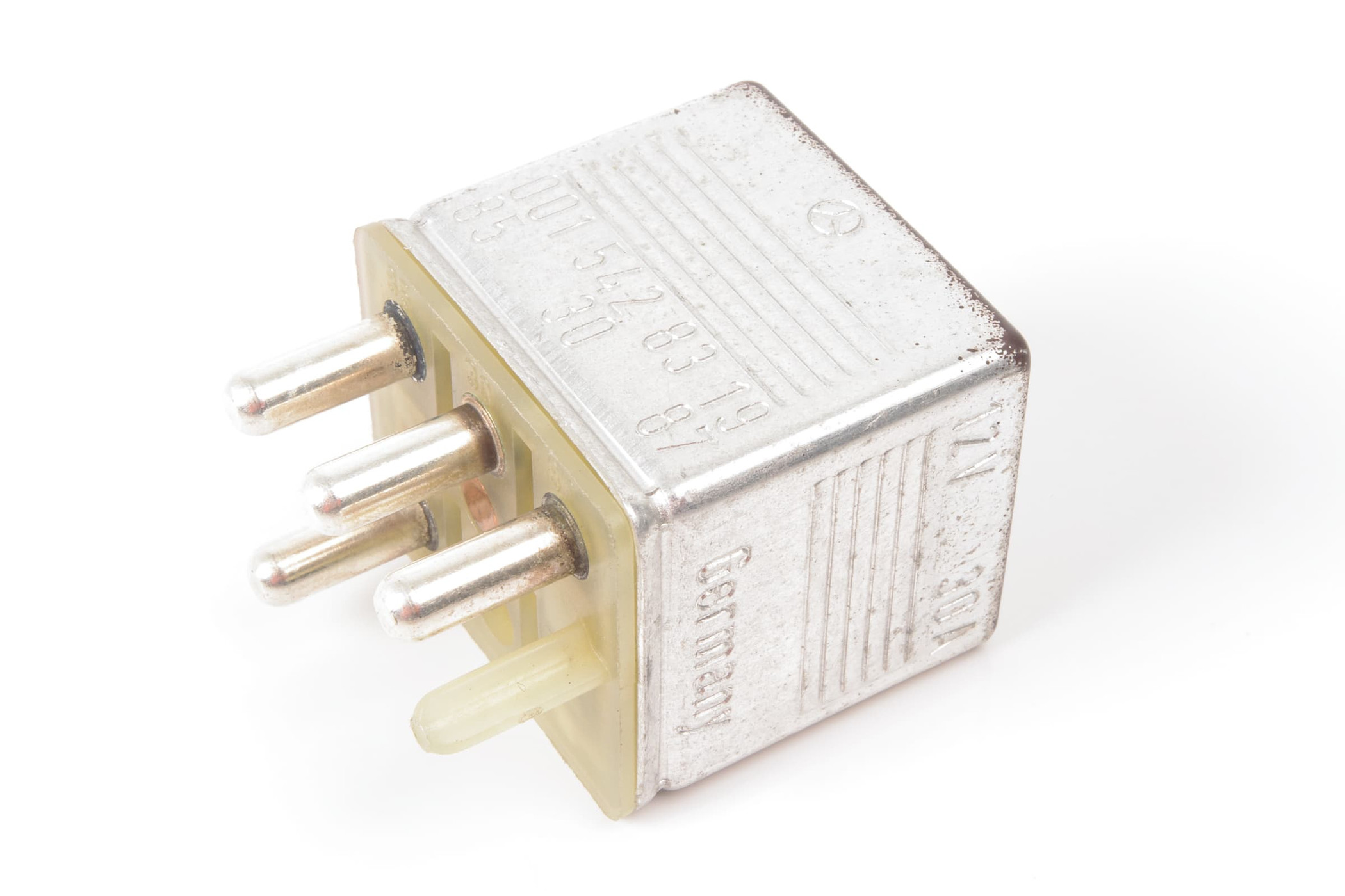 Mercedes 0015428319 Fuel Pump Relay | W140 V140 C140 S