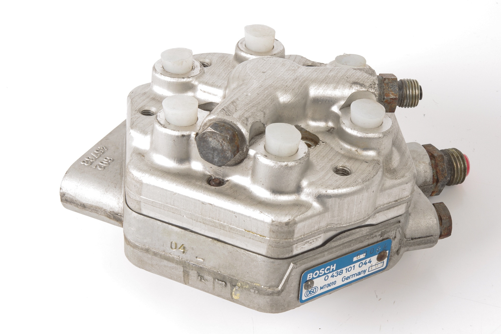 Mercedes 0000742813 Fuel Distributor | W124 C124 A124 S124 E R129 SL