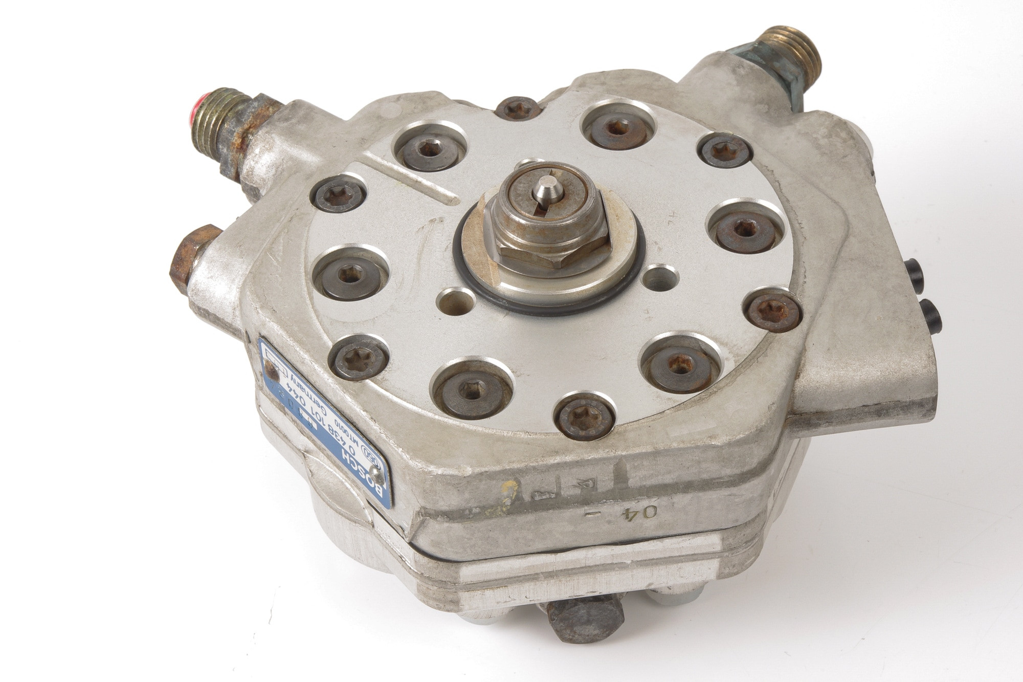 Mercedes 0000742813 Fuel Distributor | W124 C124 A124 S124 E R129 SL