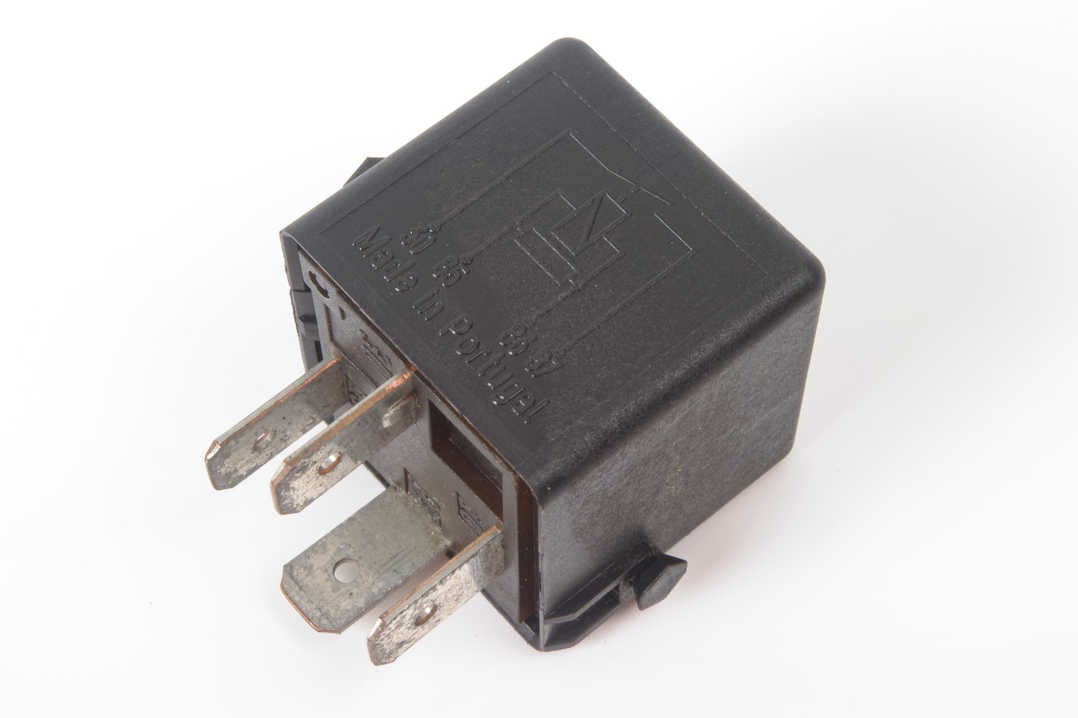 Mercedes 0025421319 Multi Function Relay (a) | R129 R230 R231 SL W164 W166 M...